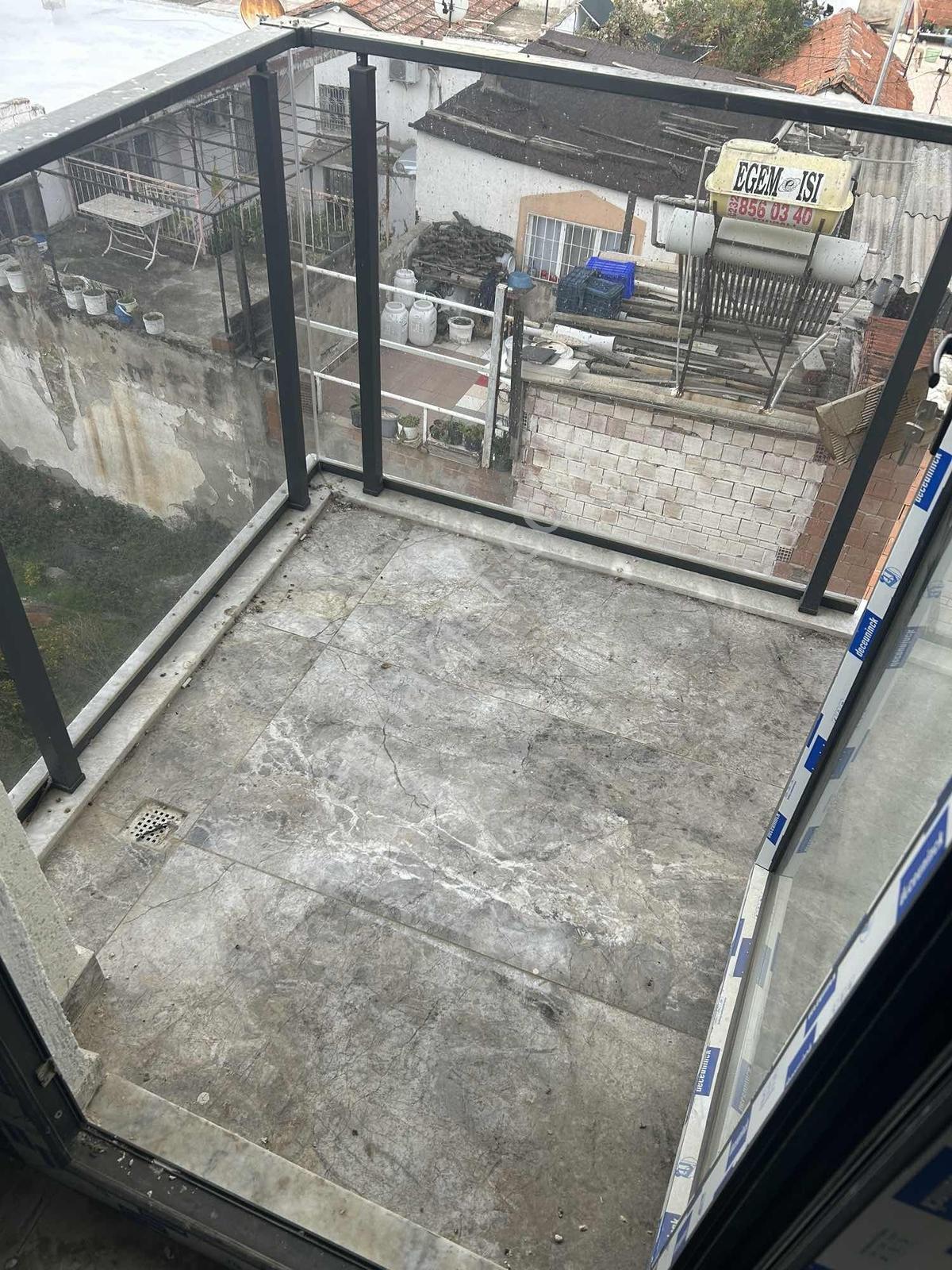 İzmir Selçuk'ta 2+1 Sıfır Kiralık Aslanlı Havuzda Merkezde - Görsel 16
