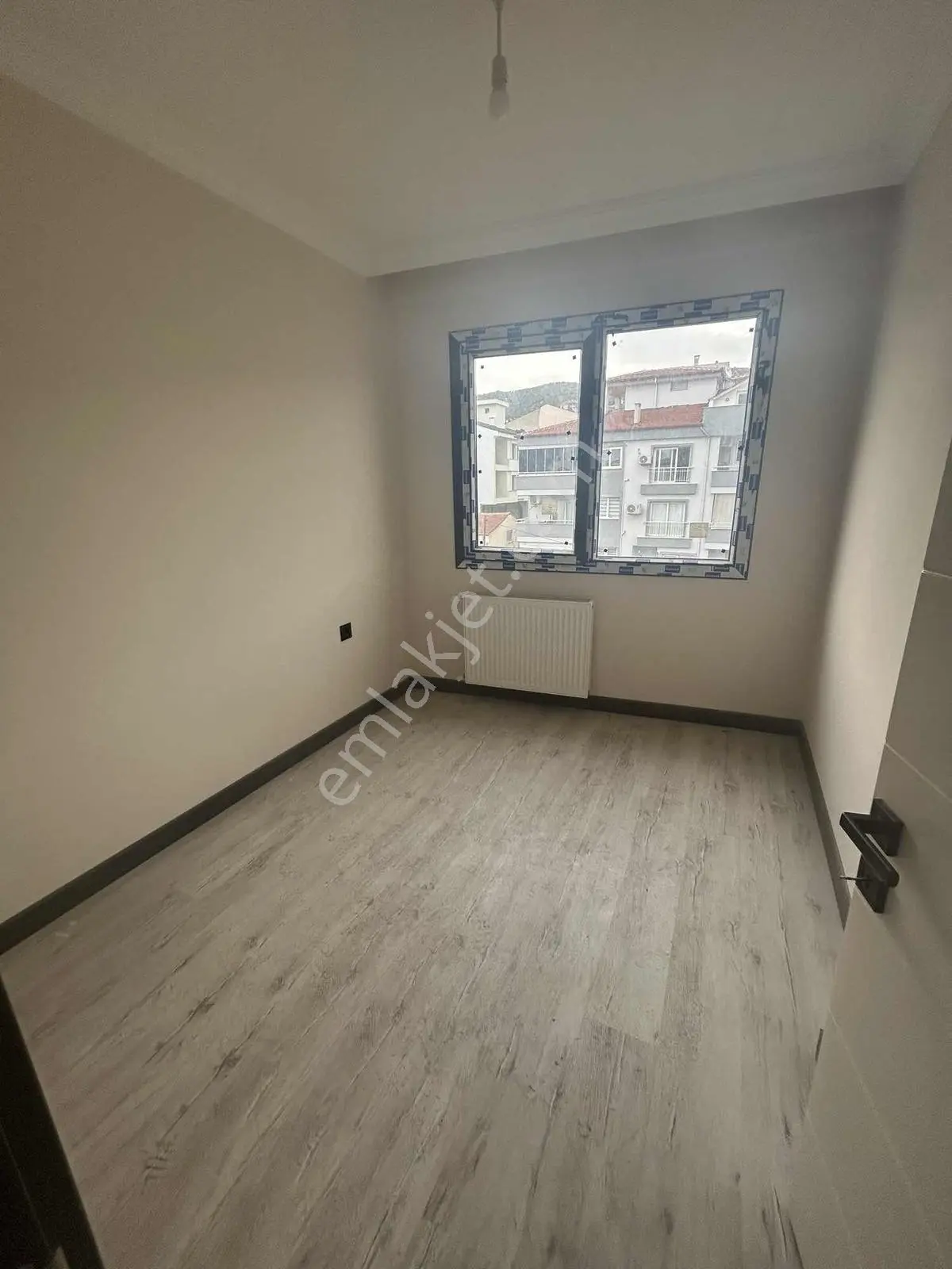 İzmir Selçuk'ta 2+1 Sıfır Kiralık Aslanlı Havuzda Merkezde - Görsel 10