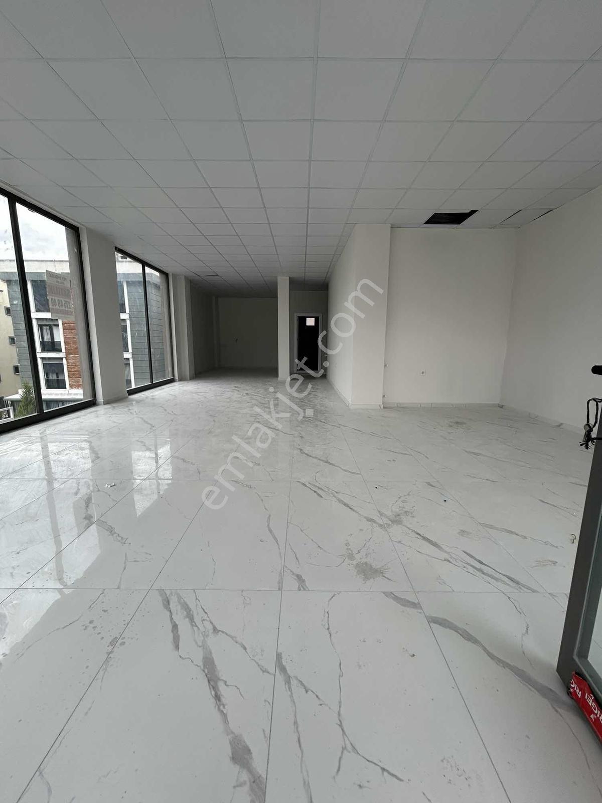 İzmir Buca Gaziemir Sınırında Kiralık Dükkan - Görsel 17