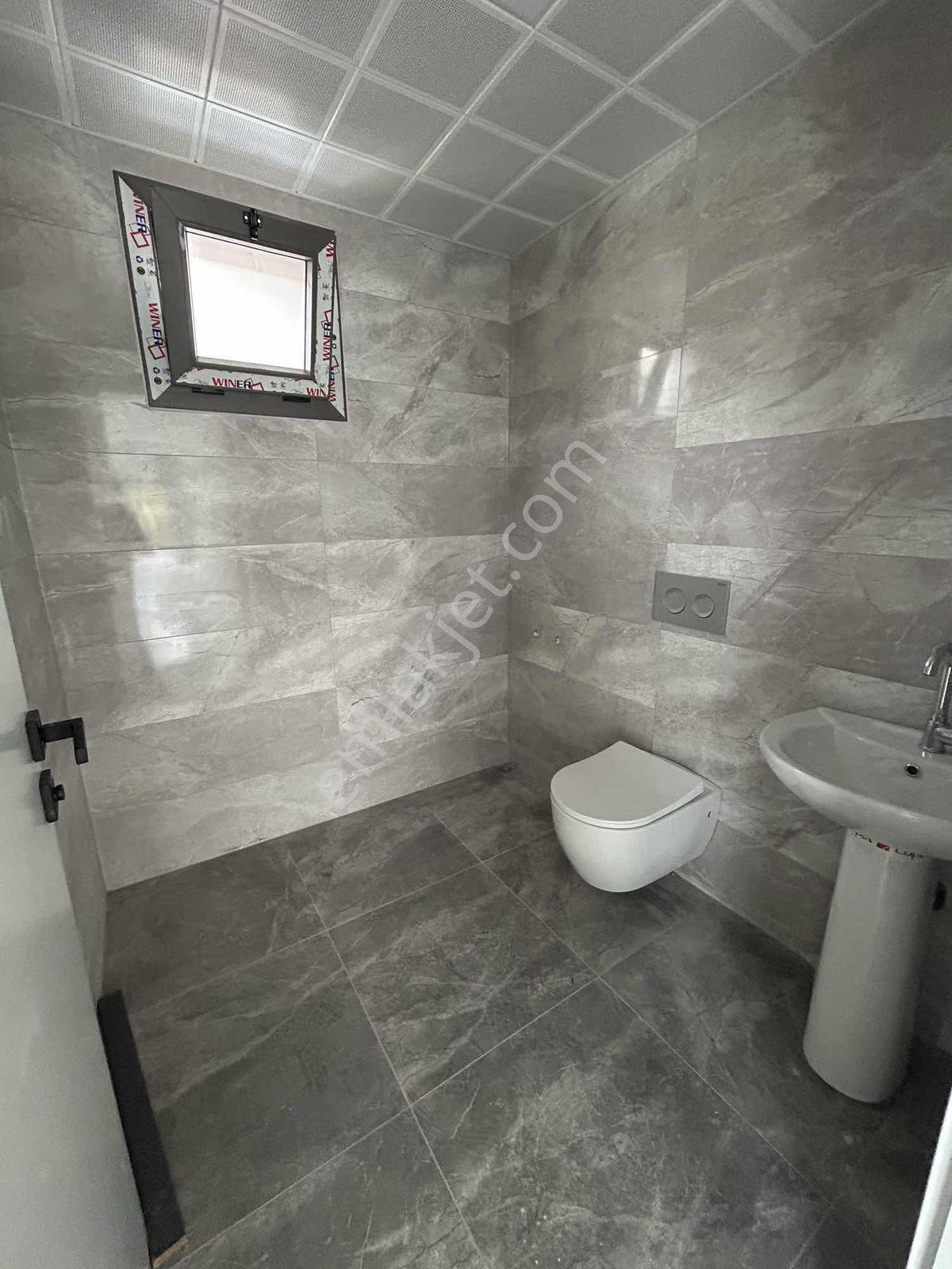 İzmir Buca Gaziemir Sınırında Kiralık Dükkan - Görsel 13