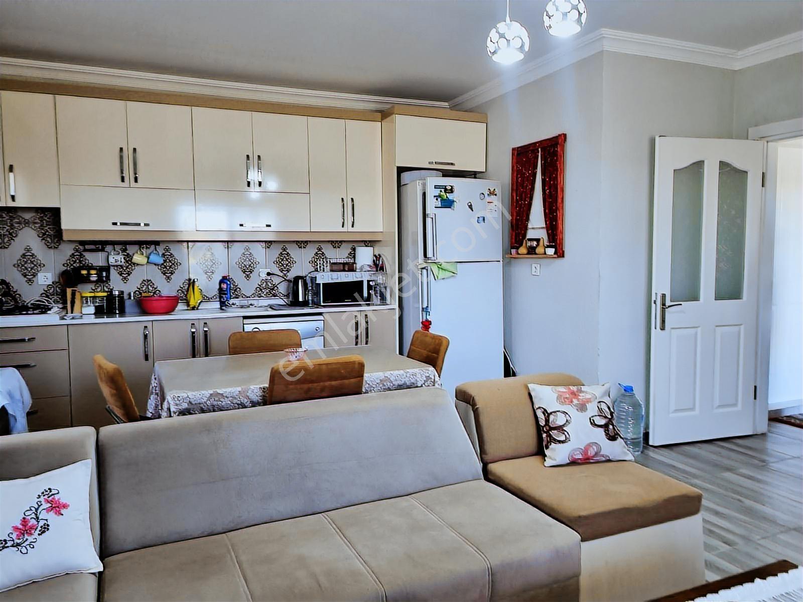İzmir Buca Kaynaklar Söğütte Müstakil & Bahçeli 2+1 Eşyalı - Görsel 18