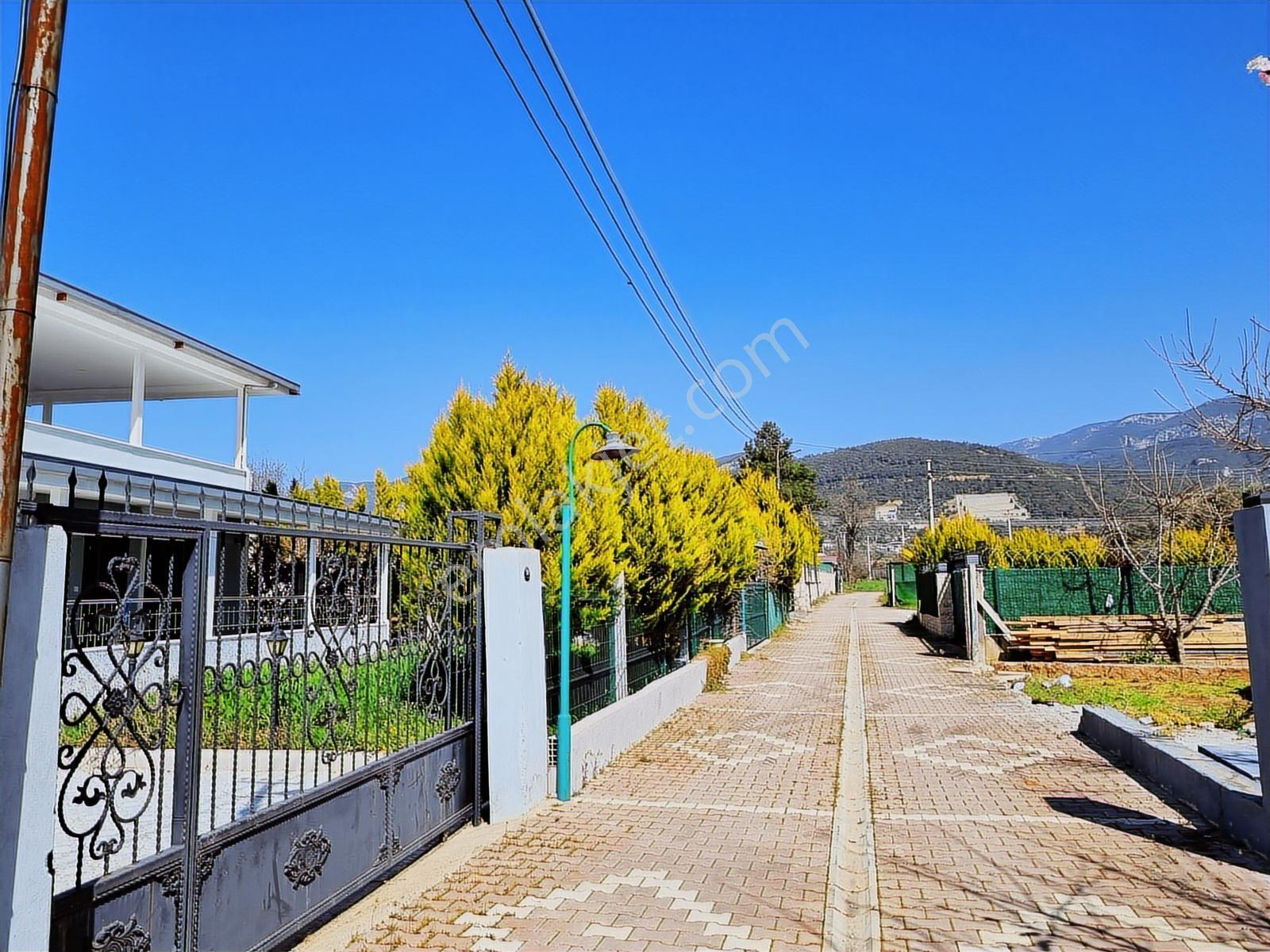 İzmir Buca Kaynaklar Söğütte Müstakil & Bahçeli 2+1 Eşyalı - Görsel 33