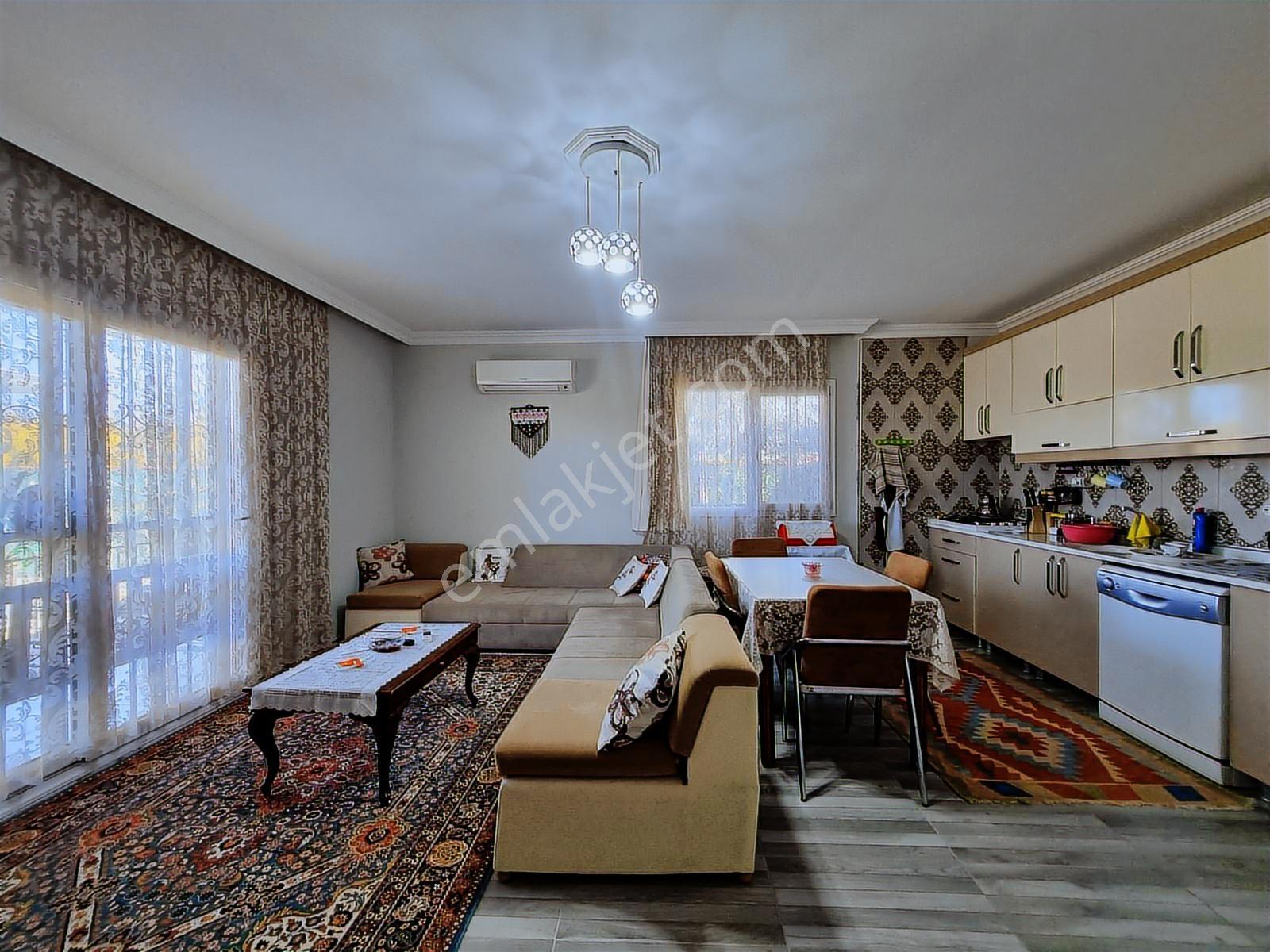 İzmir Buca Kaynaklar Söğütte Müstakil & Bahçeli 2+1 Eşyalı - Görsel 21
