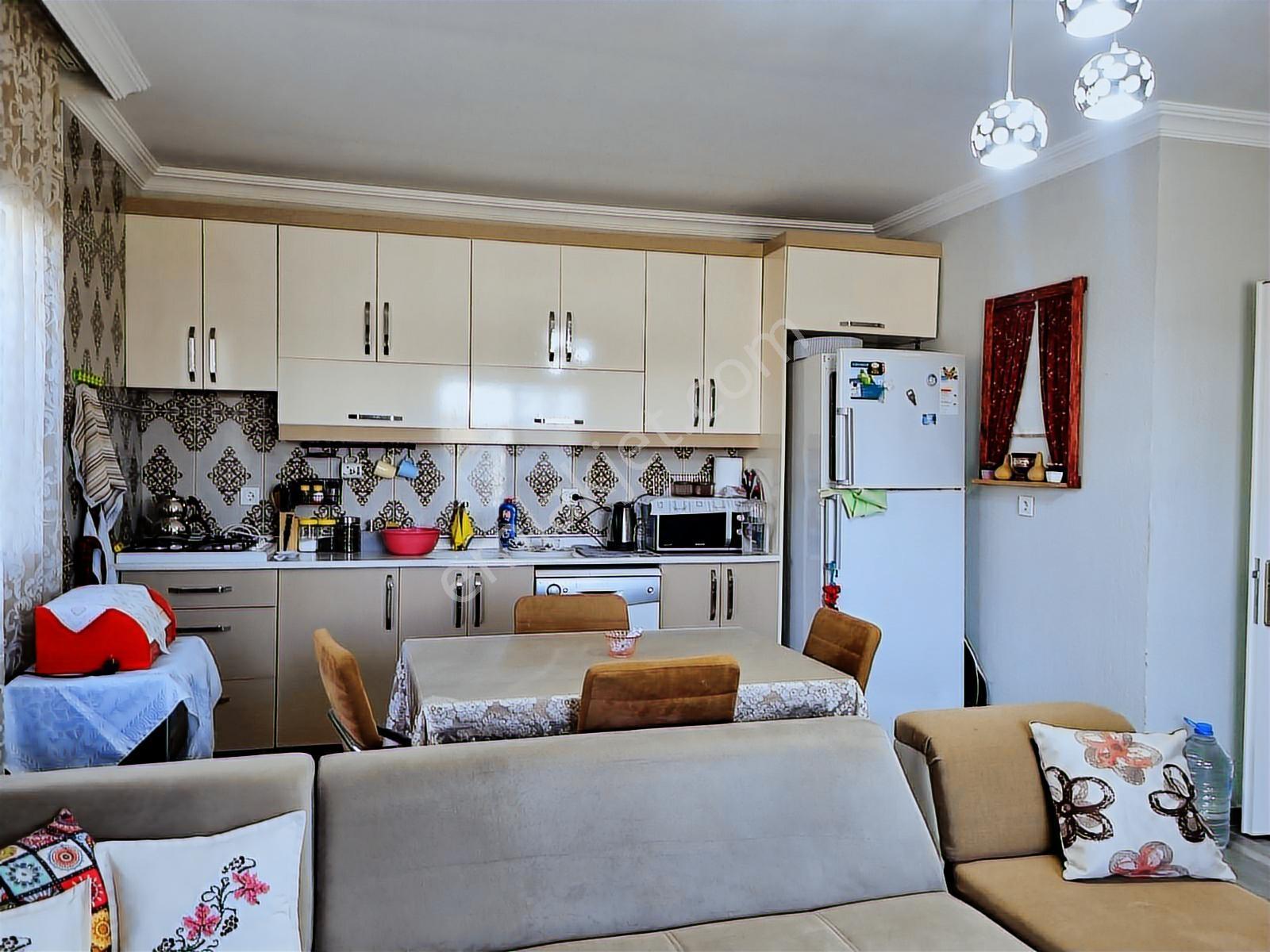 İzmir Buca Kaynaklar Söğütte Müstakil & Bahçeli 2+1 Eşyalı - Görsel 17