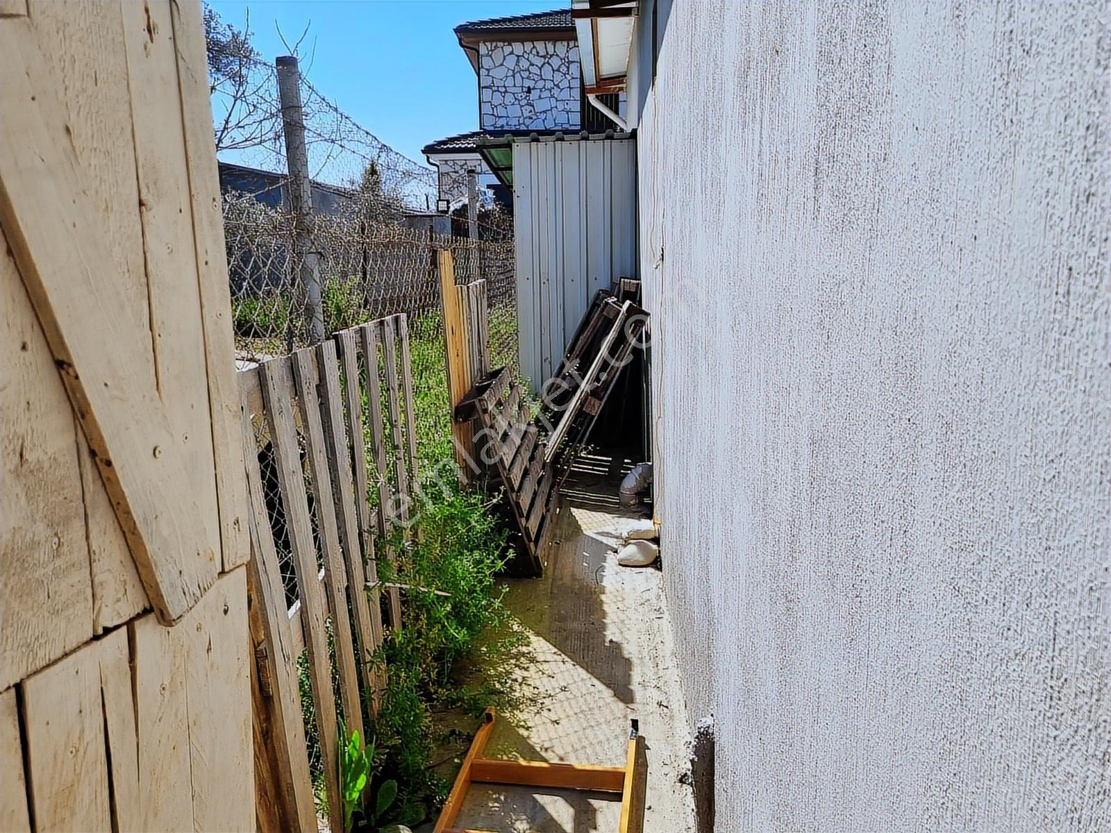 İzmir Buca Kaynaklar Söğütte Müstakil & Bahçeli 2+1 Eşyalı - Görsel 19