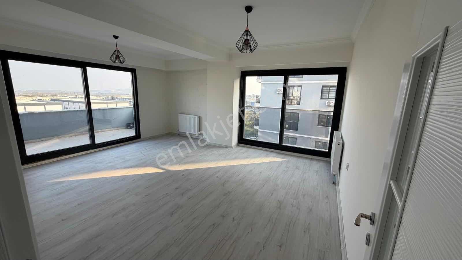 Bahçeşehir Royalde Lüks 2+1 Daire - Görsel 28