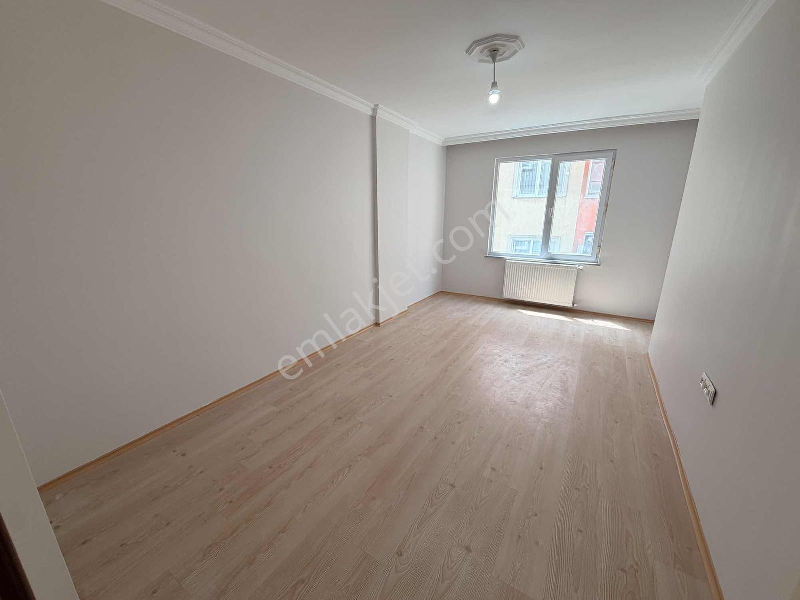 Dream Life'dan Muhittin'de 12 Yıllık Açık Otoprk Lüx 3+1 Fırsatı - Görsel 4