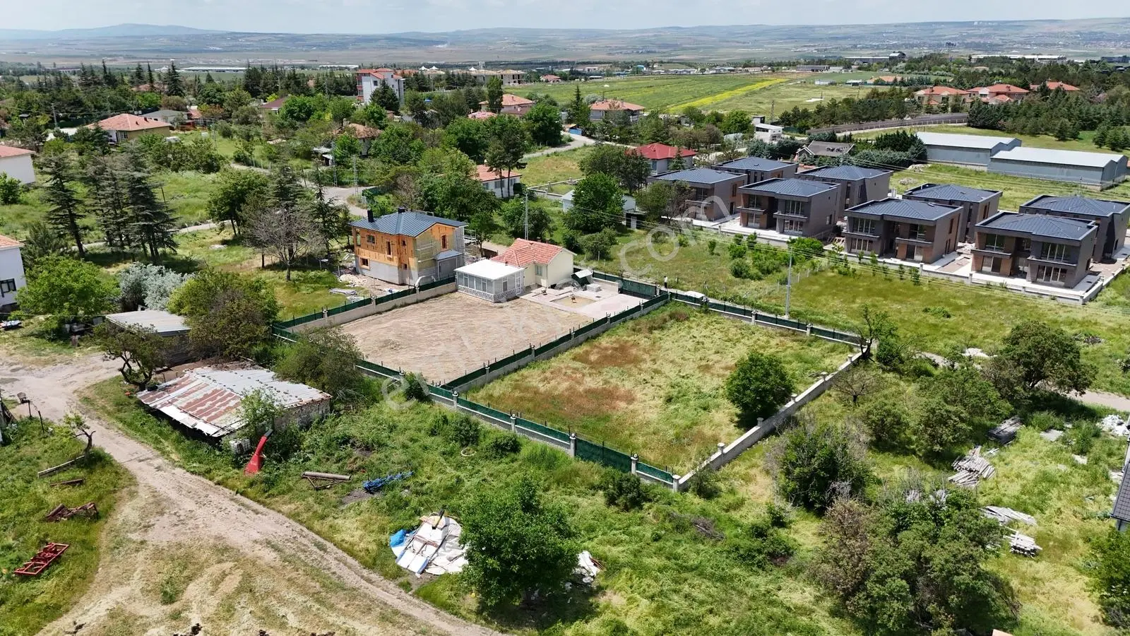Karaoğlanda Köyiçi 917m2 0.50 Emsal Tek Tapu Arsa Karadeniz Emlk - Görsel 5