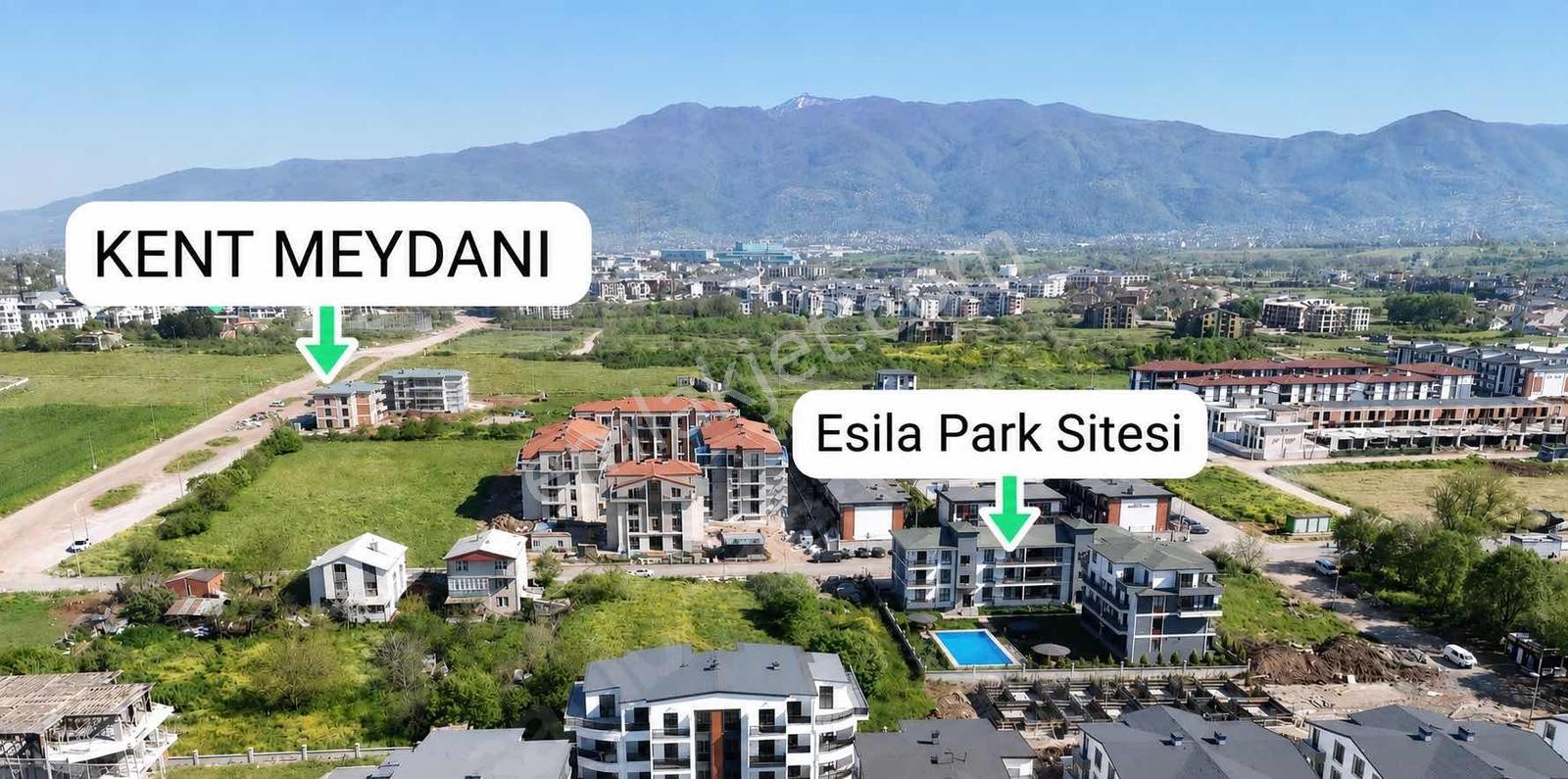 Kartepe Kent Meydanında Havuzlu Site İçi 3+1 Arakat Daire