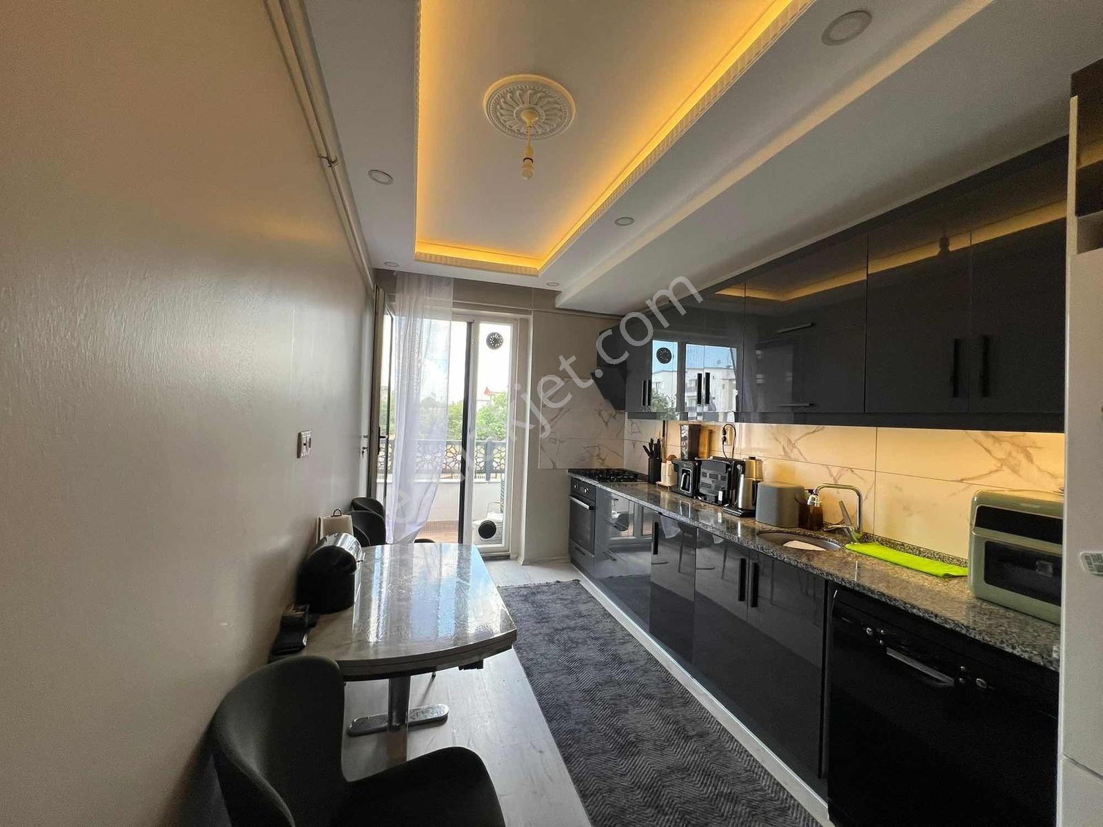 Kartepe Kent Meydanında Havuzlu Site İçi 3+1 Arakat Daire - Görsel 26