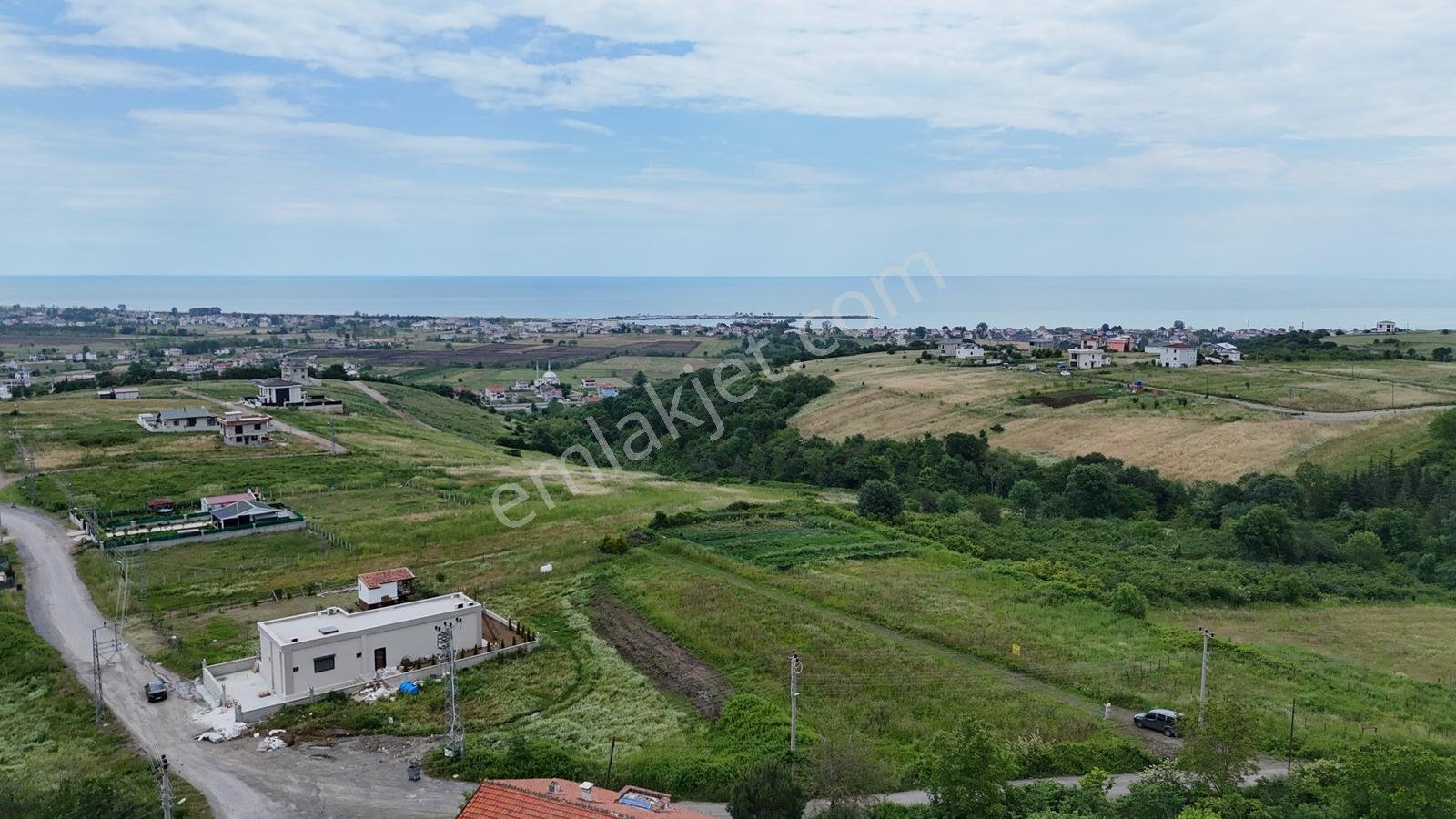 Taşkelik'te Geniş Bahçeli Lüks Villaya Uygun 648m² Arsa - Görsel 10
