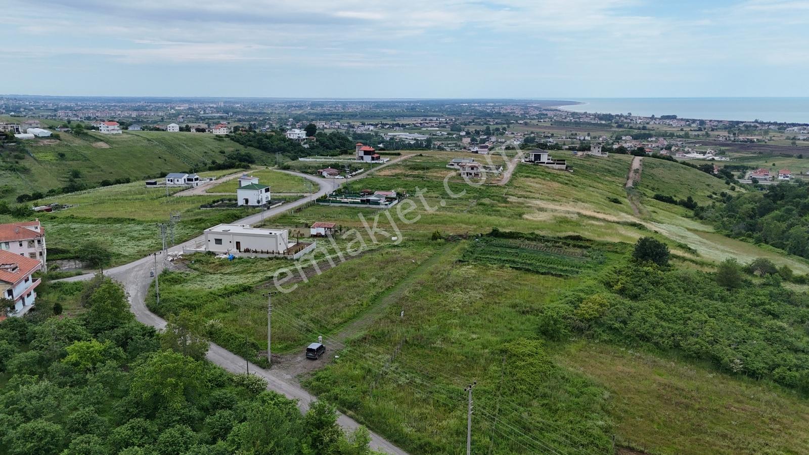 Taşkelik'te Geniş Bahçeli Lüks Villaya Uygun 648m² Arsa - Görsel 2