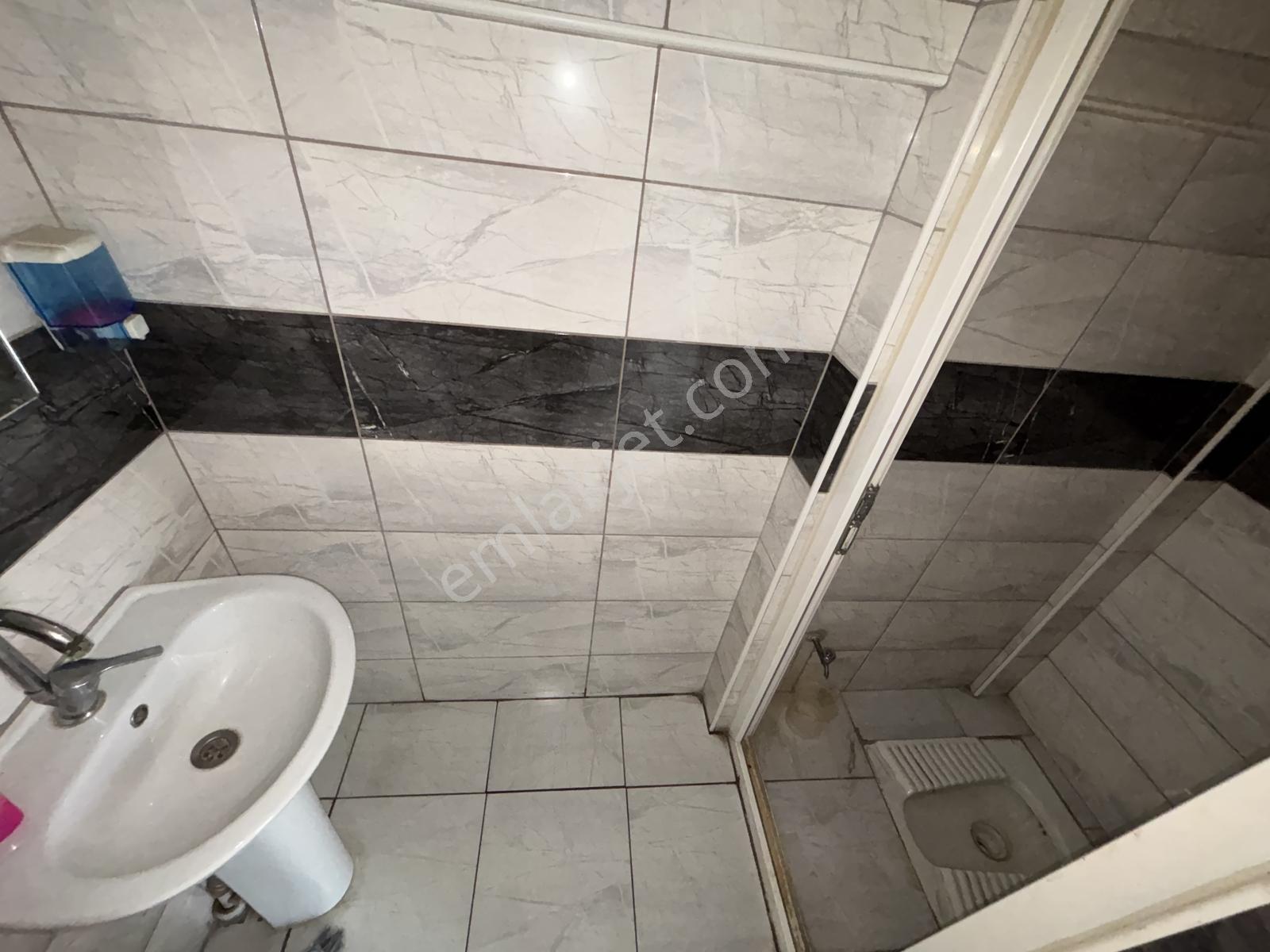 Bafra Merkez Meydan Ticaretin Kalbi/ Komple Kiralık 3 Katlı Bina - Görsel 7