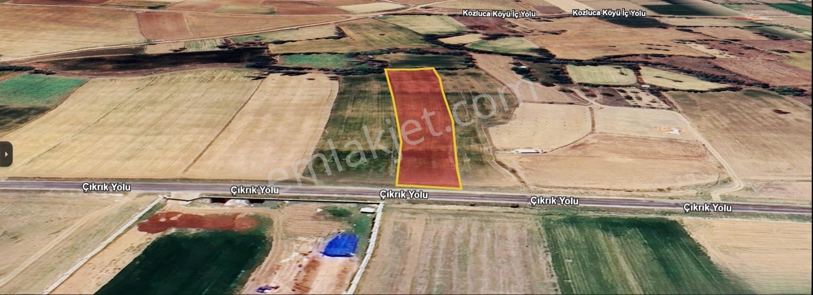 KOZULCA' DA YOLA SIFIR KULLANIŞLI 5331M² SATILIK TARLA - Görünüm 2