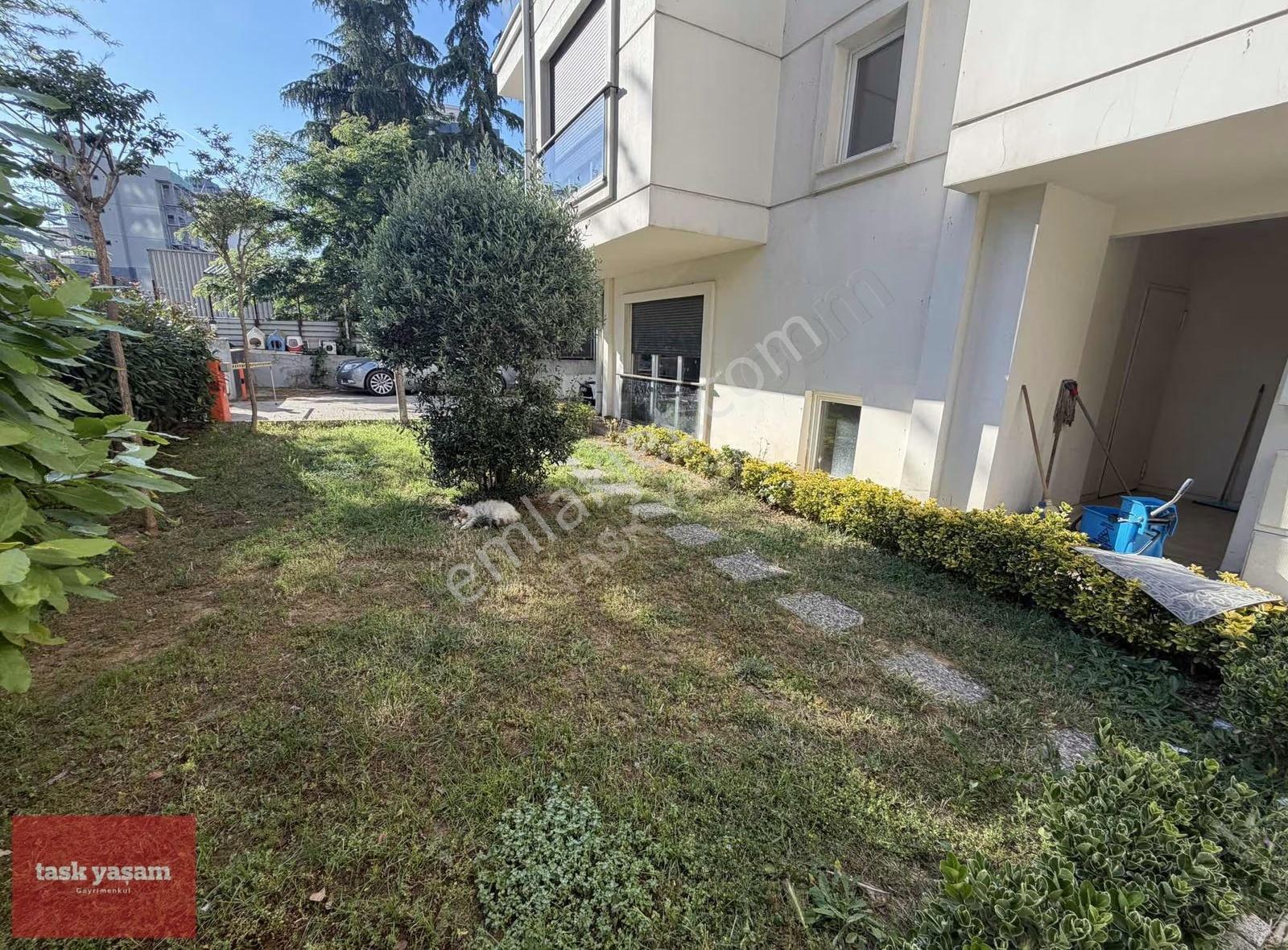 Kadıköy Eğitim Mh.metrobüs Durağına Yakın Kiralık 2+1 Daire - Görsel 23