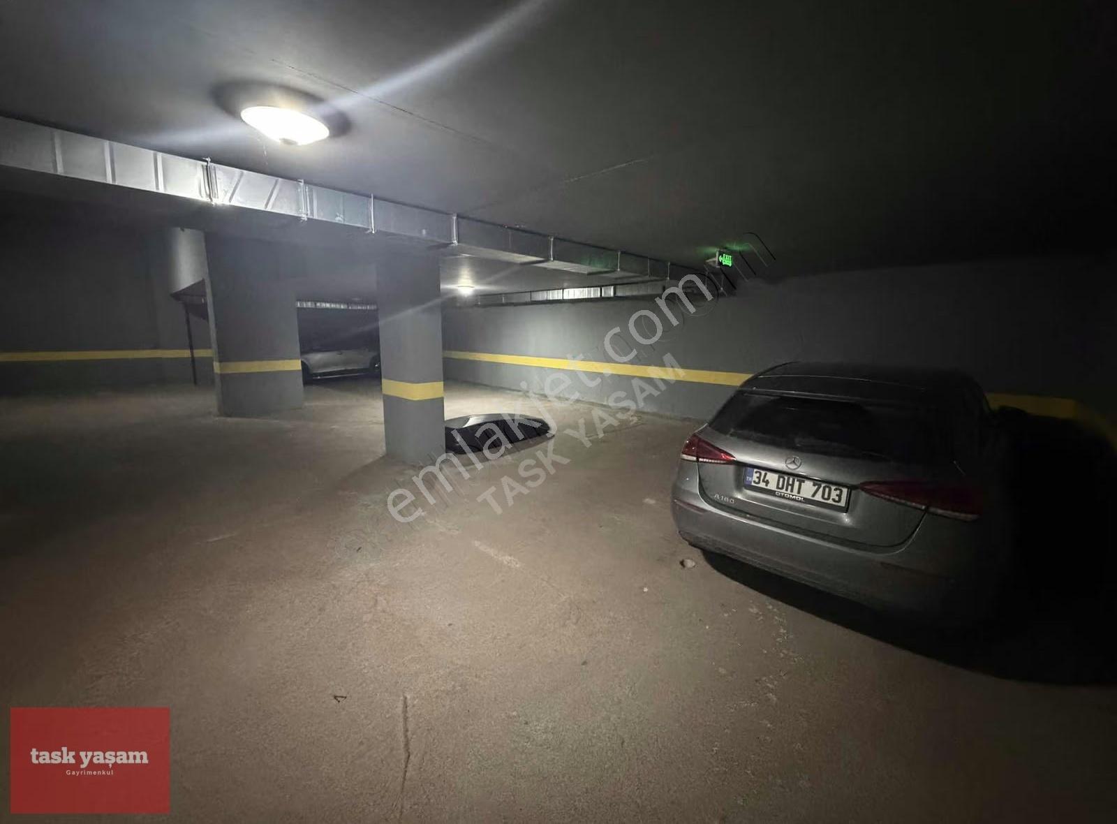 Kadıköy Eğitim Mh.metrobüs Durağına Yakın Kiralık 2+1 Daire - Görsel 19