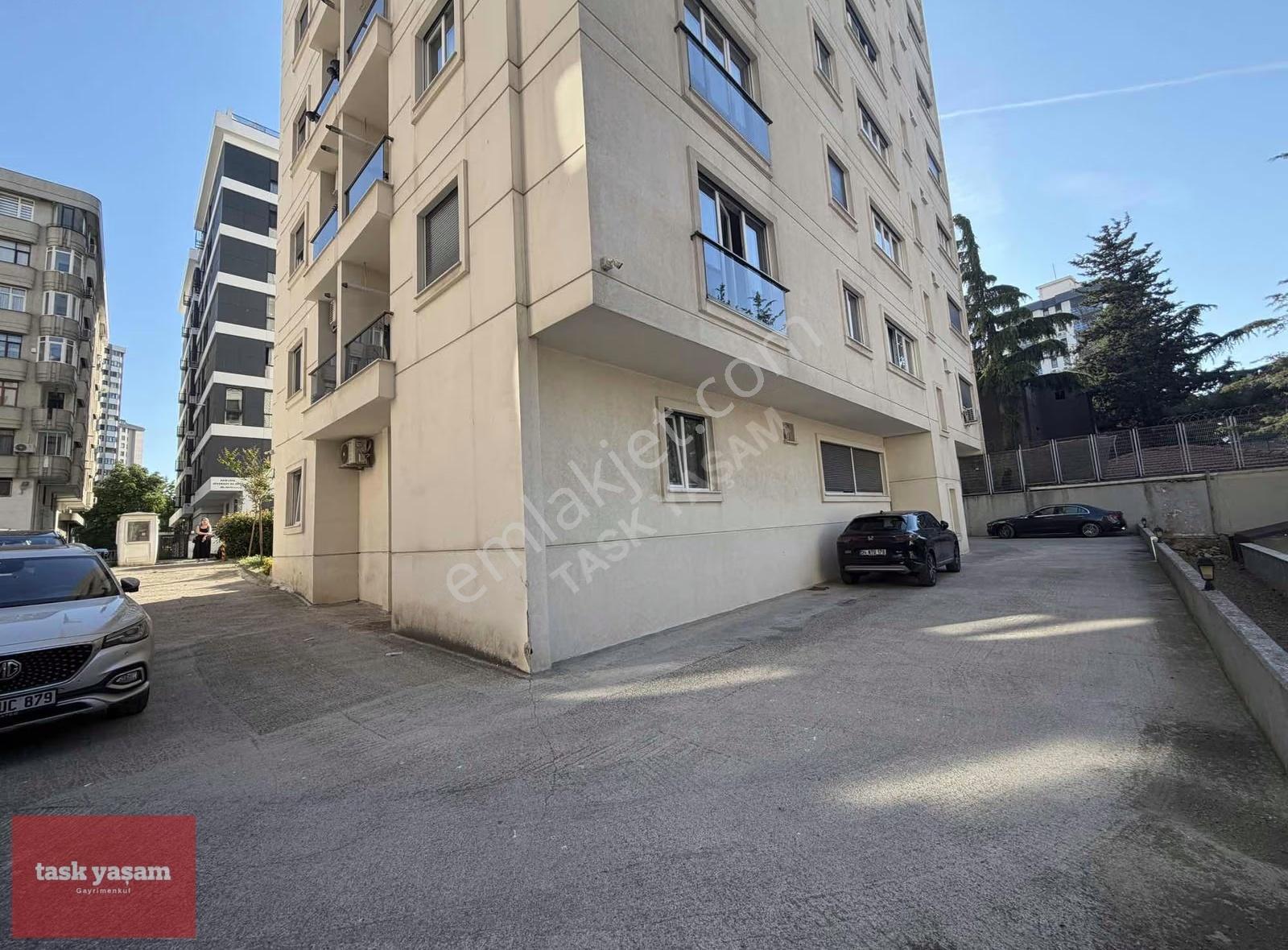 Kadıköy Eğitim Mh.metrobüs Durağına Yakın Kiralık 2+1 Daire - Görsel 20