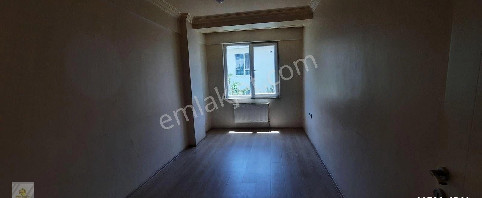 Büyükdere Mahallesi Millet Caddesi Üstünde Kiralık Geniş 1+1 Daire - Görsel 9