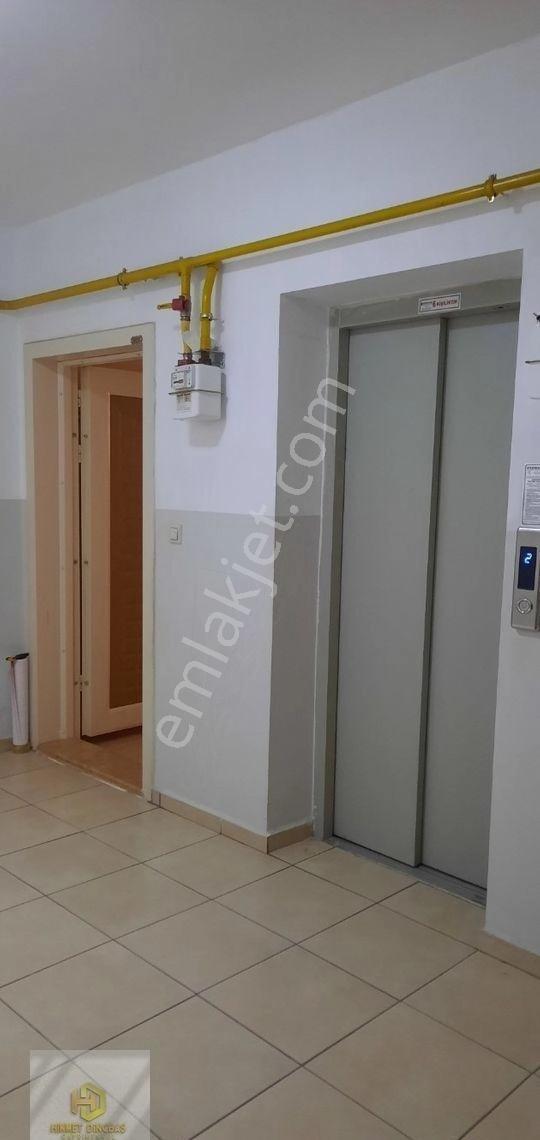 Büyükdere Mahallesi Millet Caddesi Üstünde Kiralık Geniş 1+1 Daire - Görsel 5