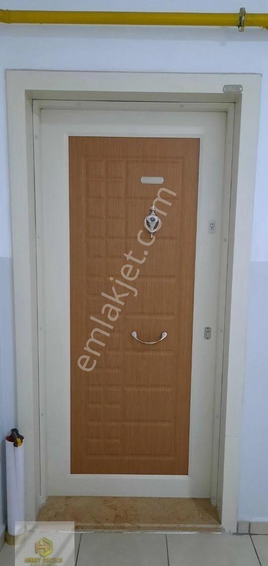 Büyükdere Mahallesi Millet Caddesi Üstünde Kiralık Geniş 1+1 Daire - Görsel 13