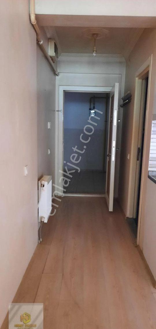 Büyükdere Mahallesi Millet Caddesi Üstünde Kiralık Geniş 1+1 Daire - Görsel 24