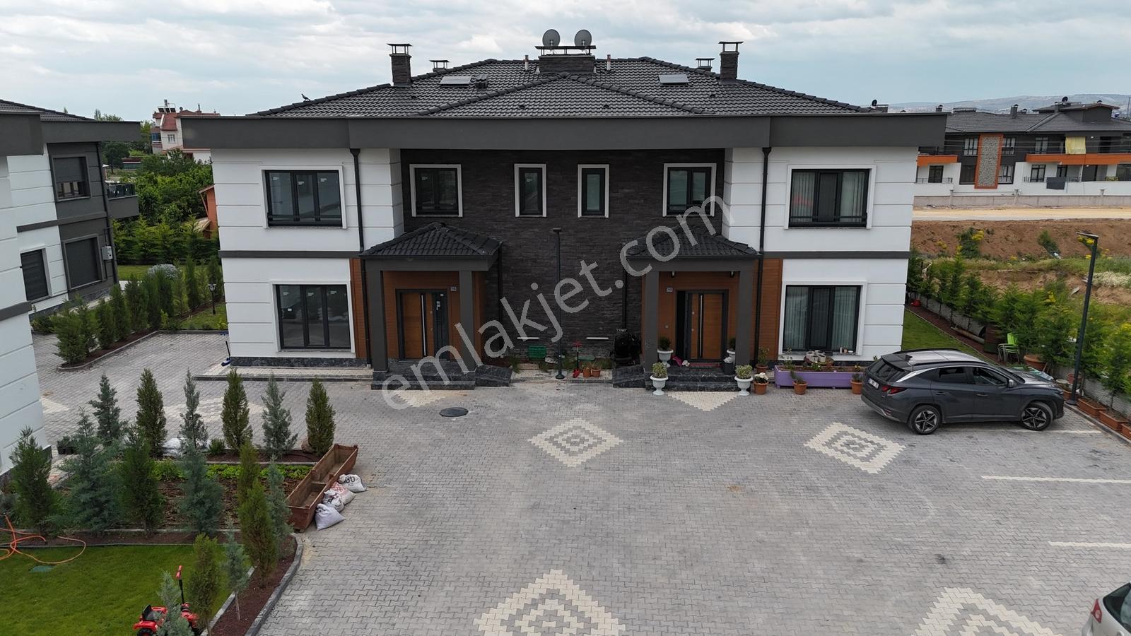 Talha Tozduman'dan Kişiye Özel Taksit Seçenekleriyle 4+1 Villa - Görsel 28