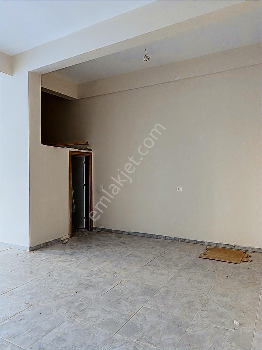 Ali Kuşçu İlkokul Yakını Kiracısız Cadde Üzeri Satılık Dükkan - Görsel 9