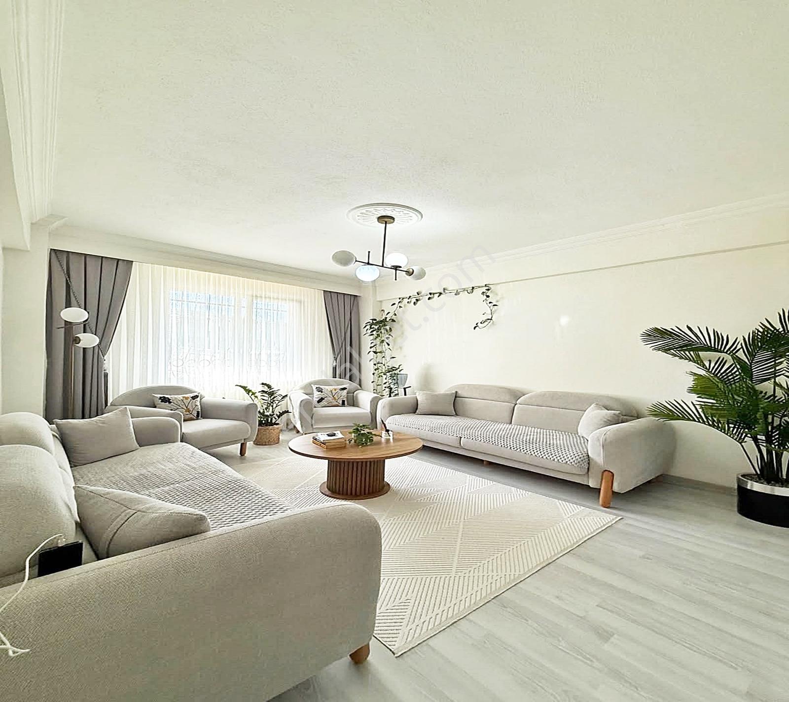 Kıraç Atatürk Mahallesi Yüksek Giriş 1+1 85m2 2.650.000tl - Görsel 6