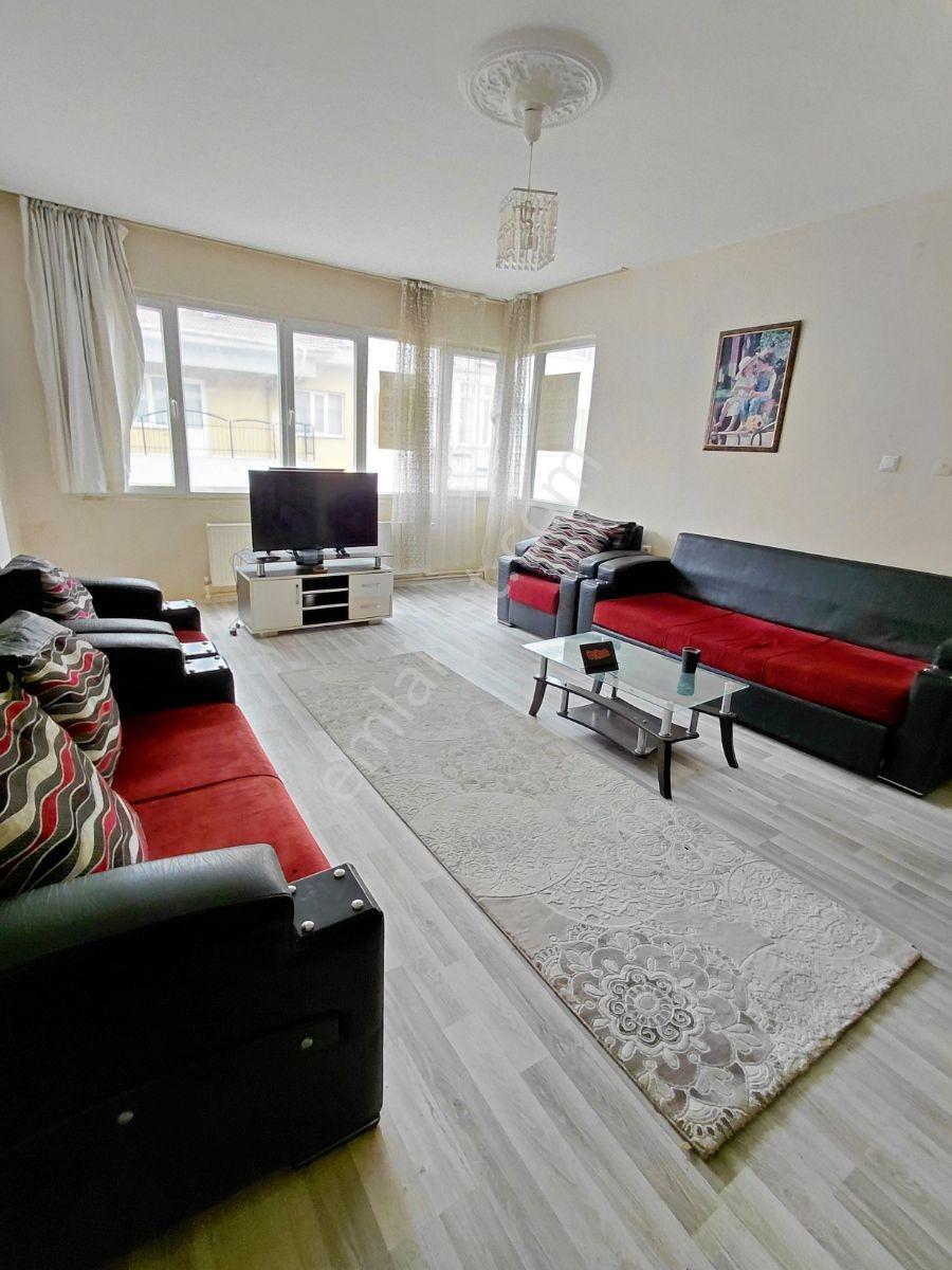 Adalar'a 5 Dakika Mesafede 2+1 Arakat Bakımlı Daire