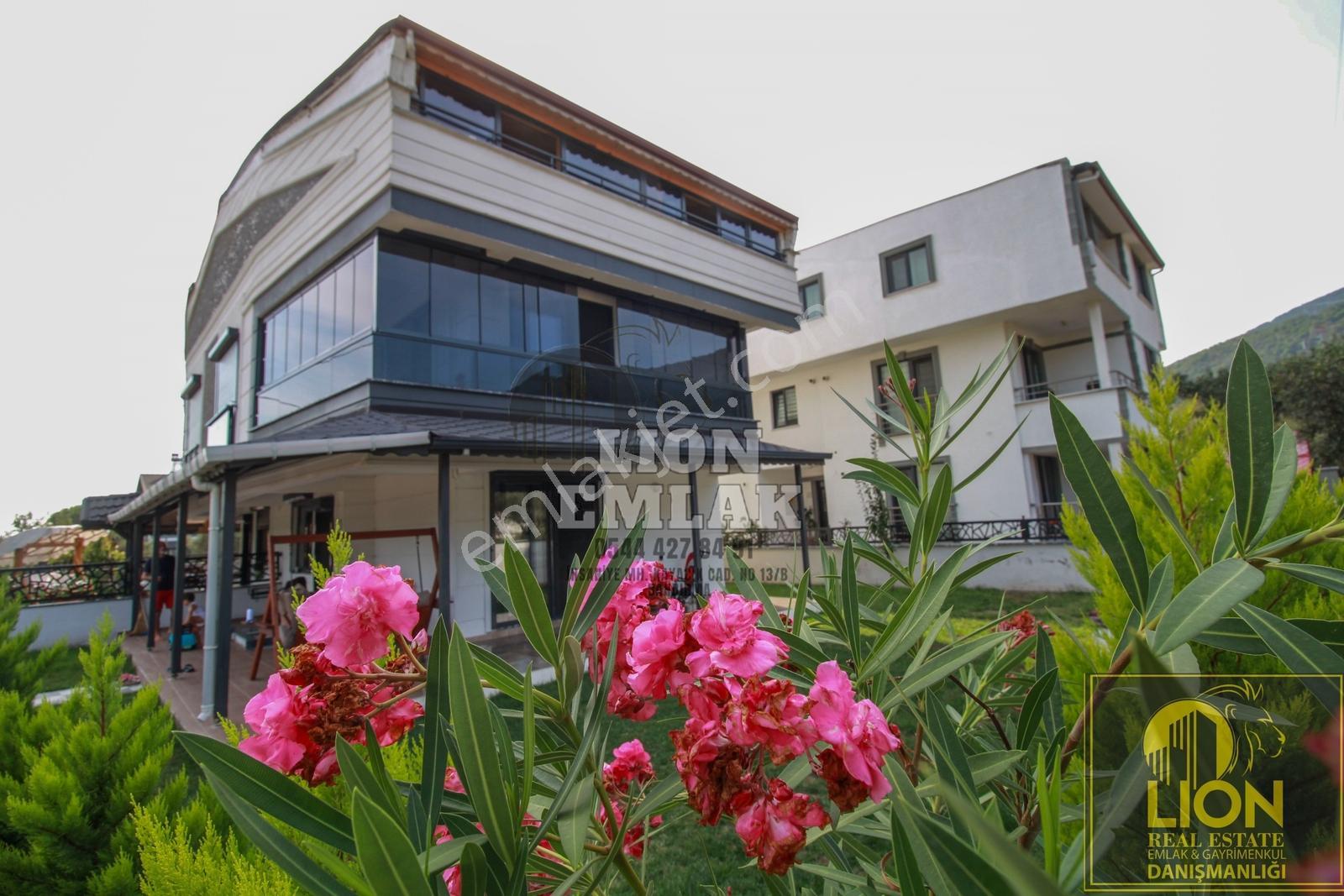 Lıon Emlak'tan Erdek Ocaklar'da Denize Yakın Satılık Triplex - Görsel 33