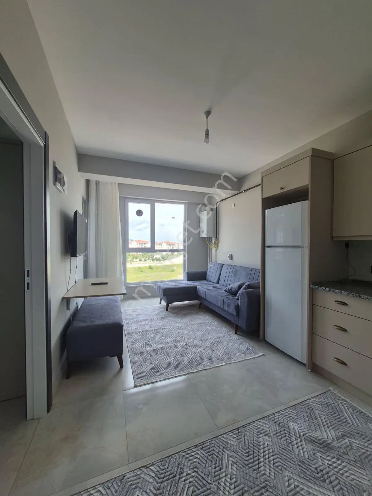 Yunusemre Mahallesinde Eşyalı Kiralık 2+1 - Görsel 4