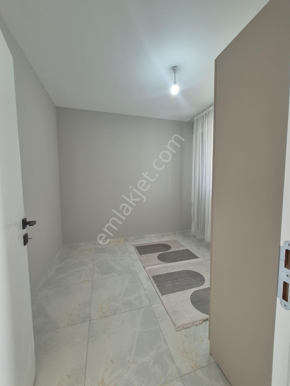 Yunusemre Mahallesinde Eşyalı Kiralık 2+1 - Görsel 18