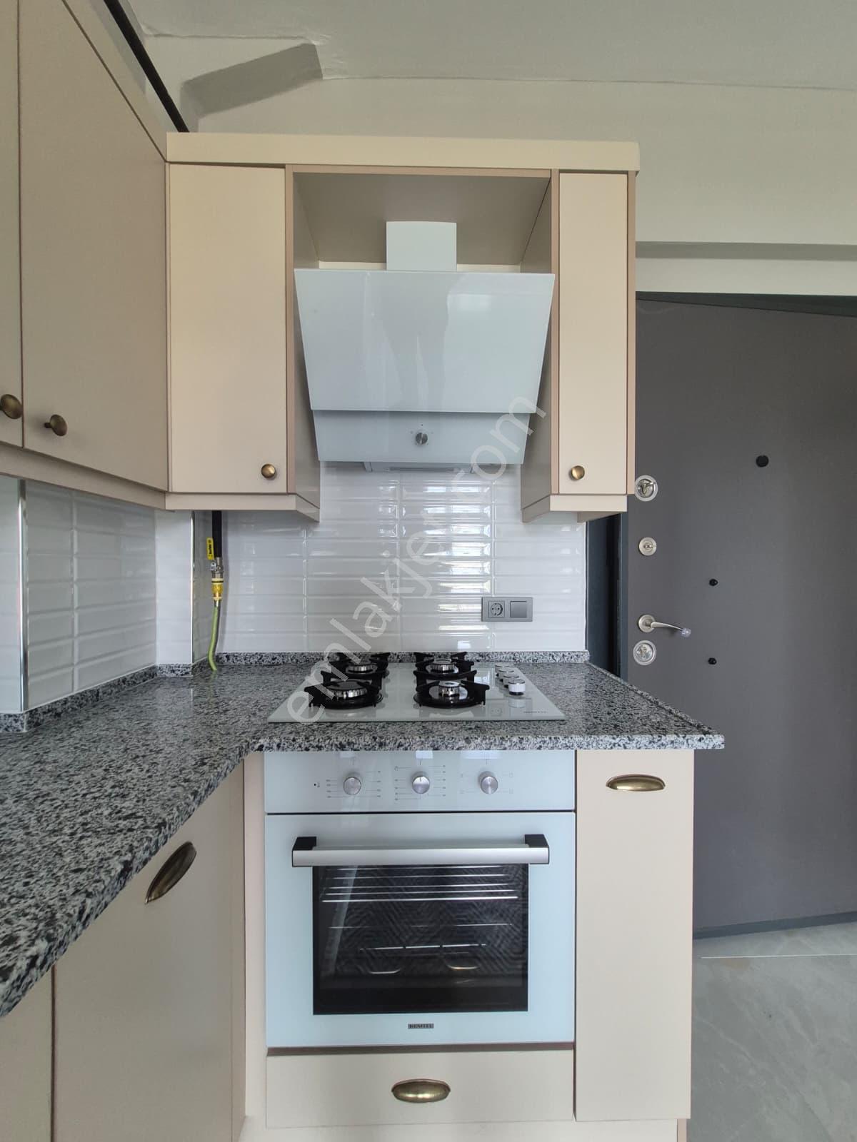Yunusemre Mahallesinde Eşyalı Kiralık 2+1 - Görsel 8