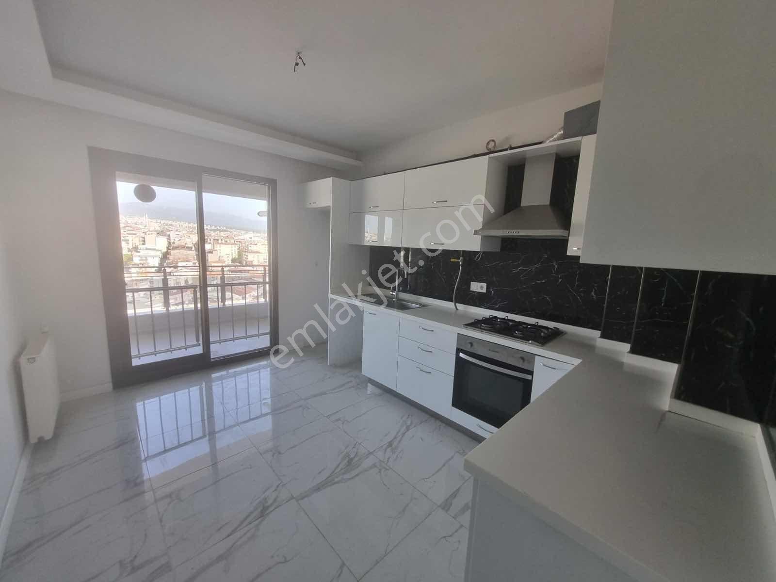 Nurfen'den Urhanlar'da Panoramik Manzaralı Güvenlikli Satılık - Görsel 23