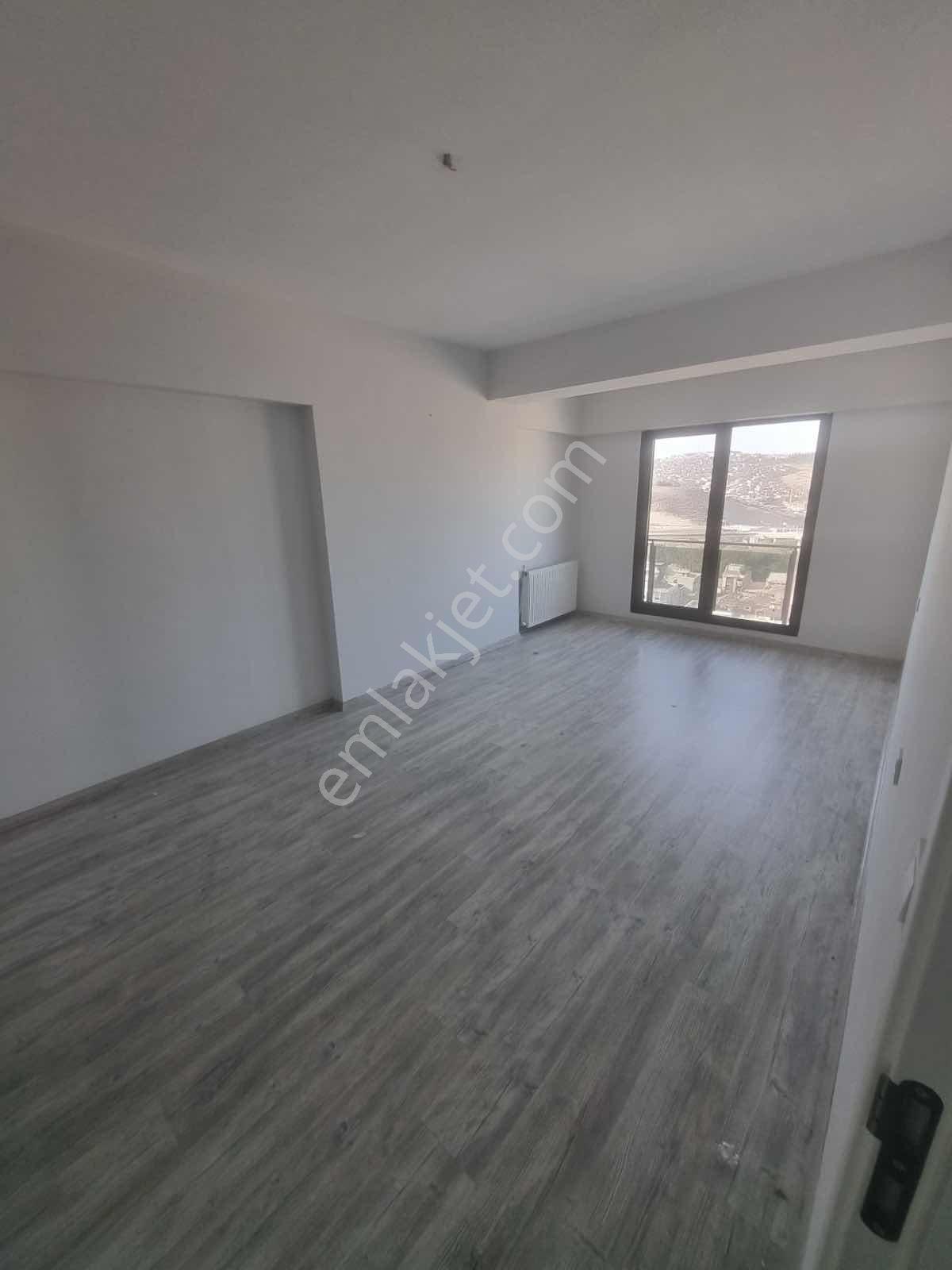 Nurfen'den Urhanlar'da Panoramik Manzaralı Güvenlikli Satılık - Görsel 19