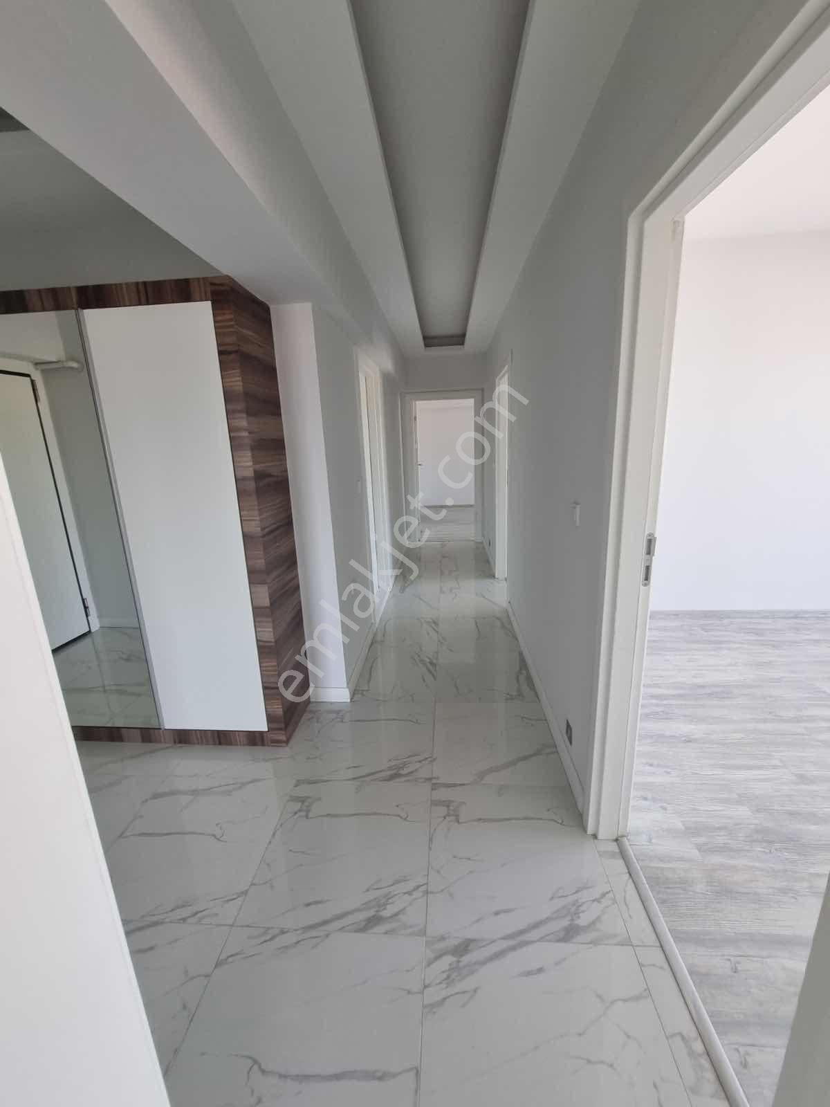 Nurfen'den Urhanlar'da Panoramik Manzaralı Güvenlikli Satılık - Görsel 9