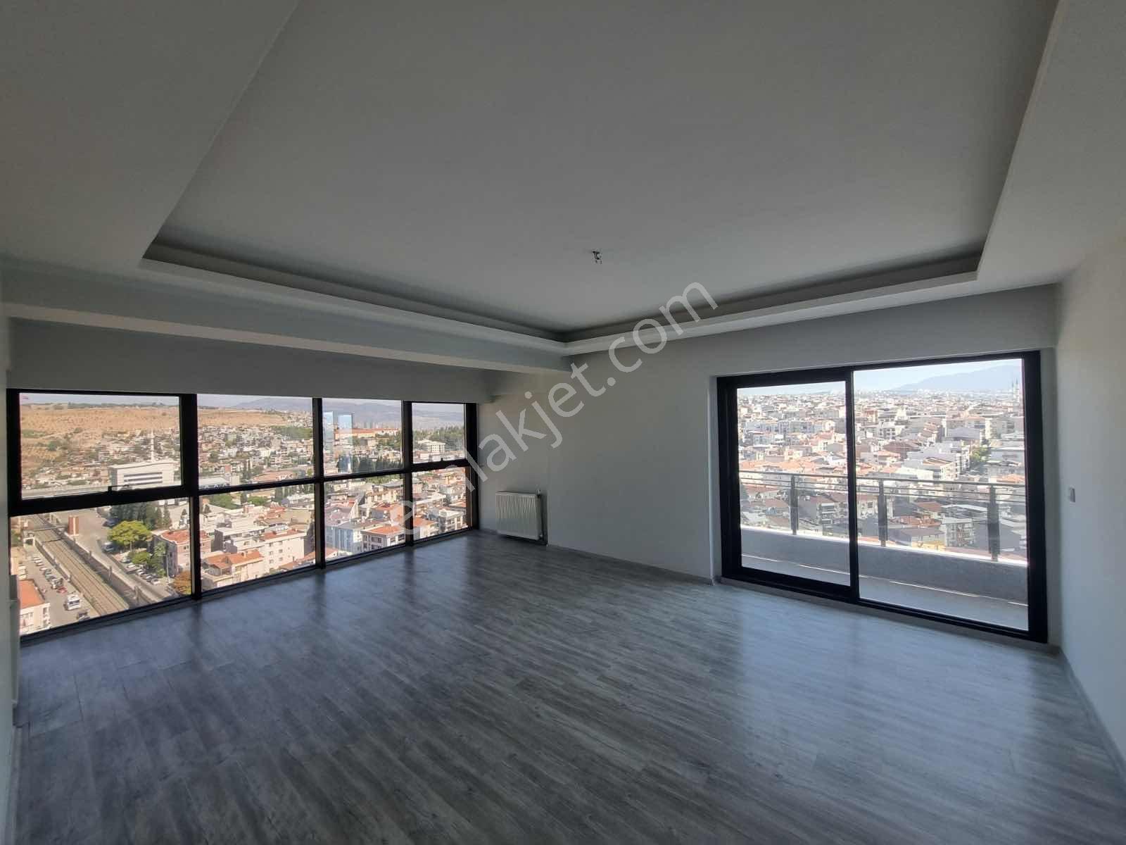 Nurfen'den Urhanlar'da Panoramik Manzaralı Güvenlikli Satılık - Görsel 3