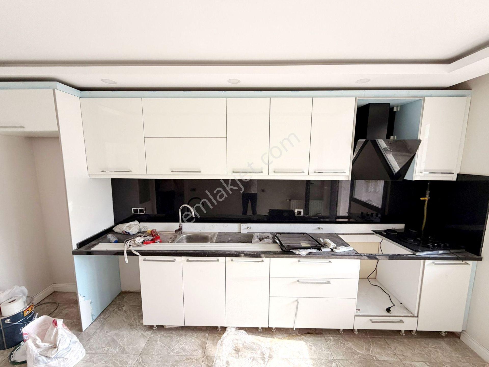 Fatih Emlaktan Site İçerisinde Kiralık 2+1 Ara Katdaire - Görsel 3