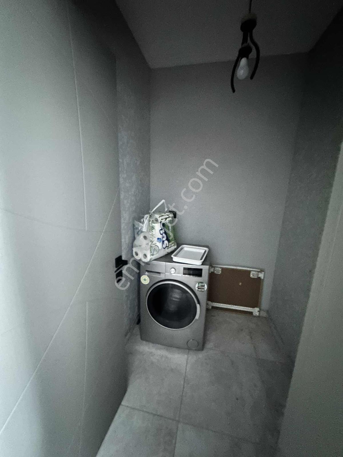 Ap İsport Metro Durağı Yanında Eşyalı Kiralık 1 +1 Daire - Görsel 15