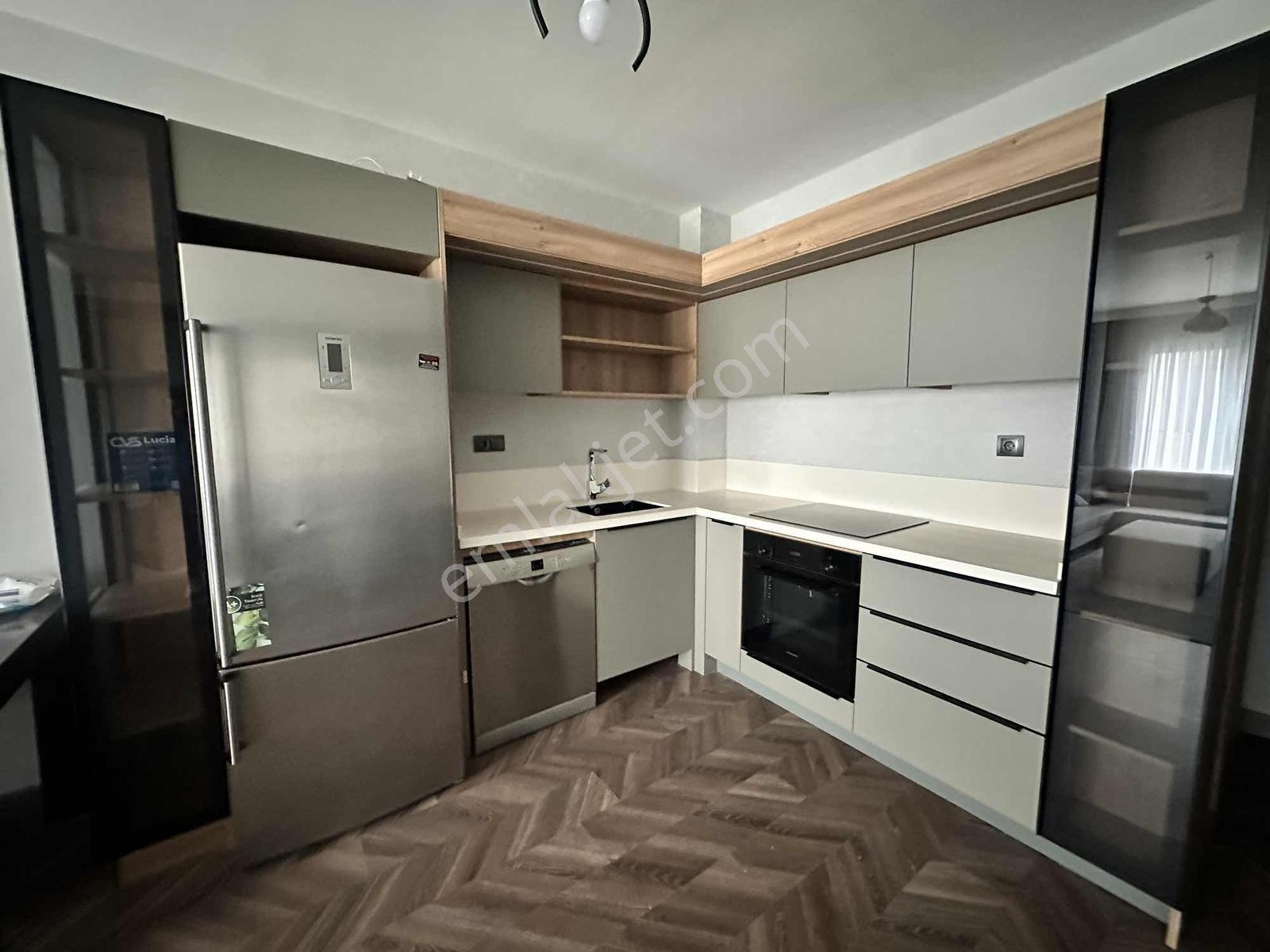Ap İsport Metro Durağı Yanında Eşyalı Kiralık 1 +1 Daire - Görsel 3