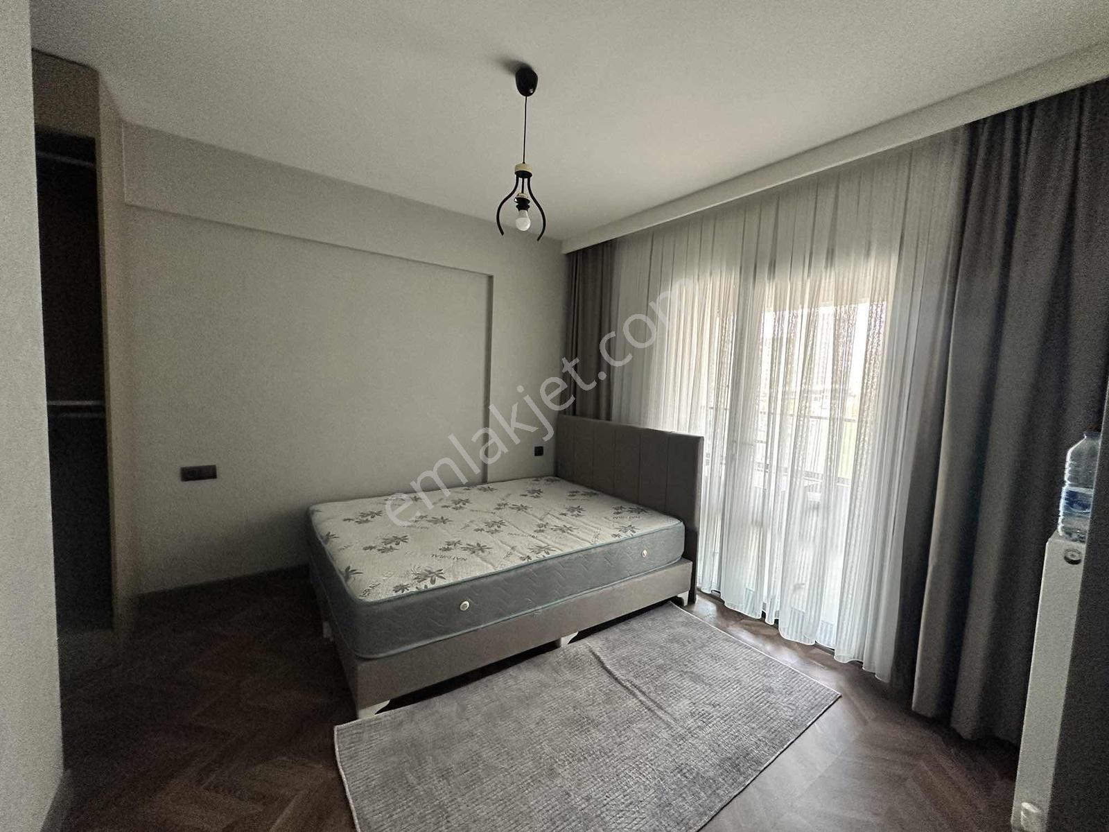 Ap İsport Metro Durağı Yanında Eşyalı Kiralık 1 +1 Daire - Görsel 7