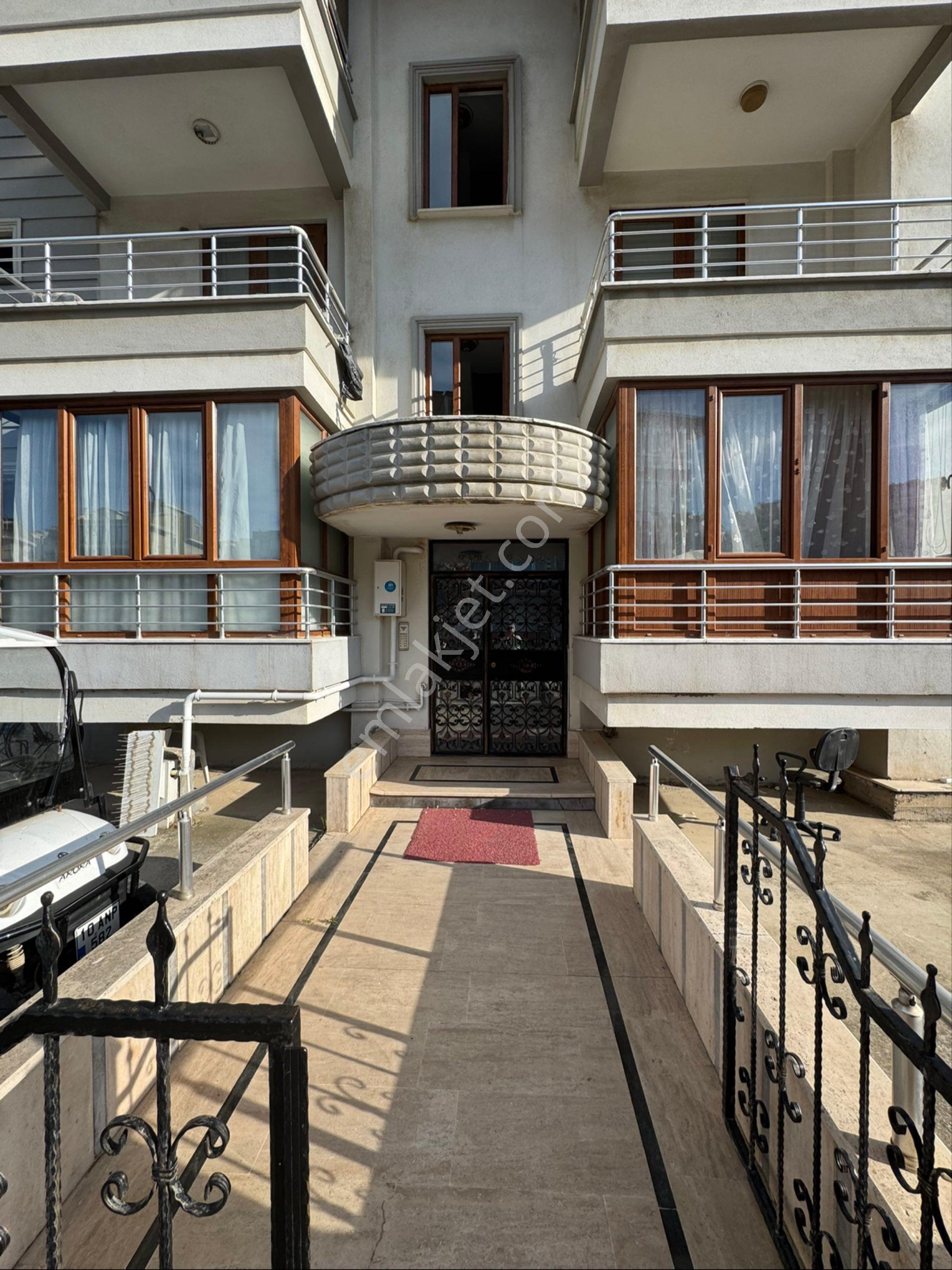 P&r Gayrimenkul'den Alaattin Mah. 3+1 Kiralık Daire - Görsel 2