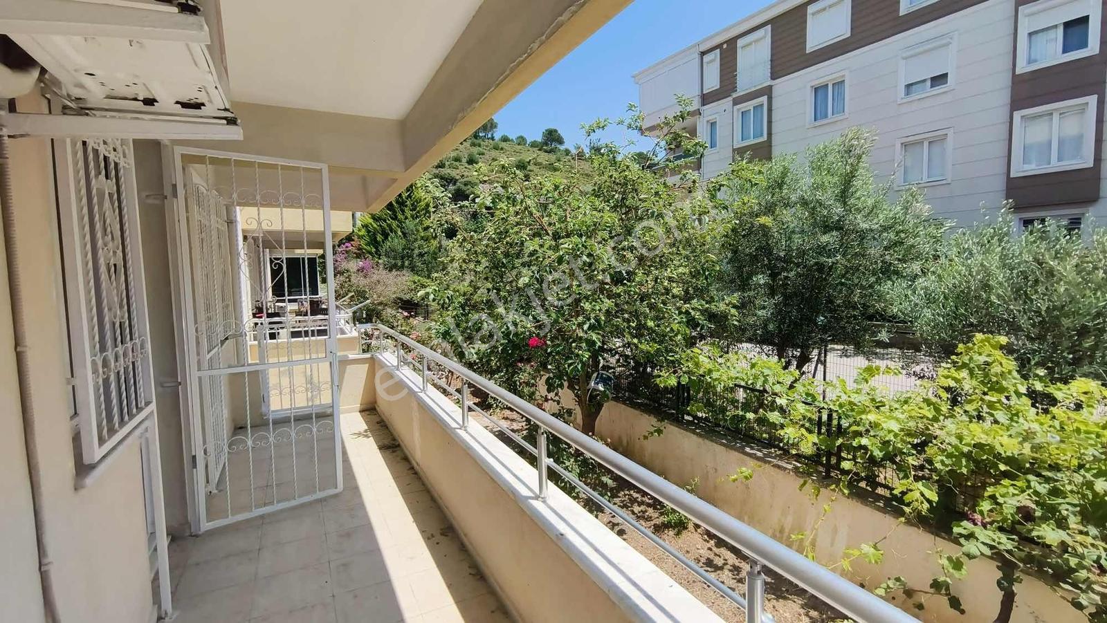 Sarımsaklıda Orman Manzaralı Bahçe Kullanımlı 3+1 Satılık Daire - Görsel 25