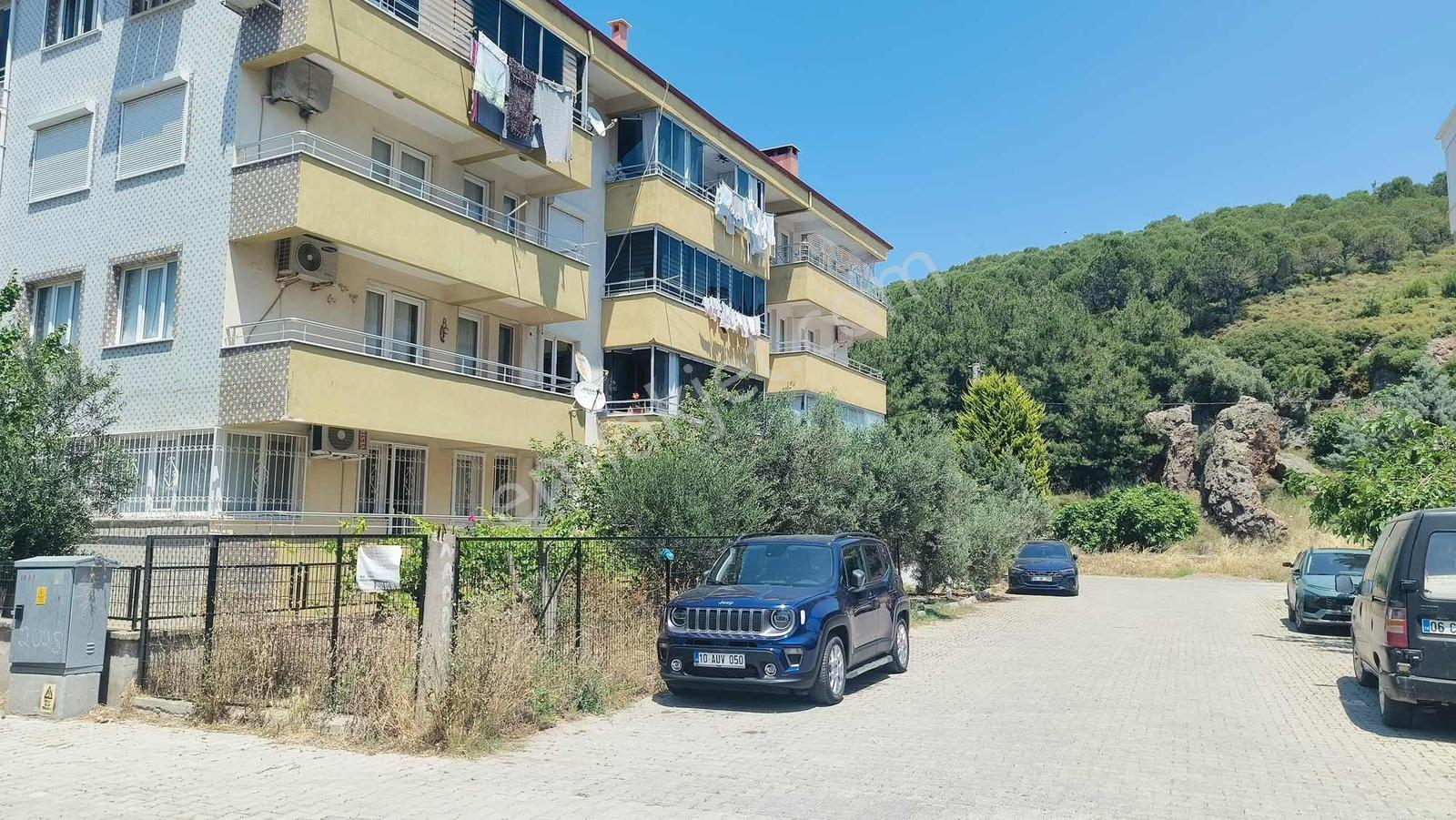 Sarımsaklıda Orman Manzaralı Bahçe Kullanımlı 3+1 Satılık Daire - Görsel 8