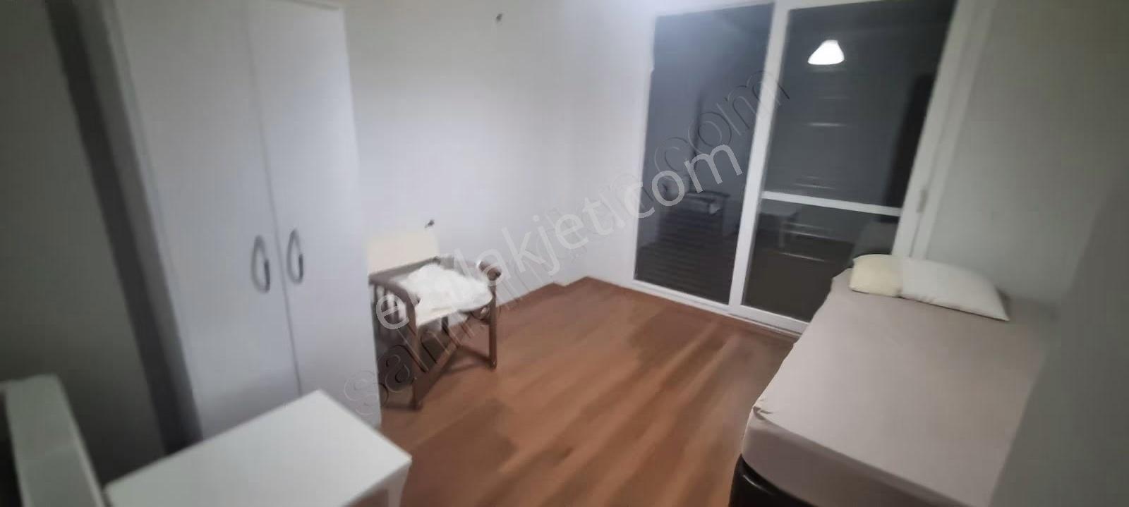 Yenifoça'da Eşsiz Deniz Manzaralı Müstakil Tripleks Villa - Görsel 3