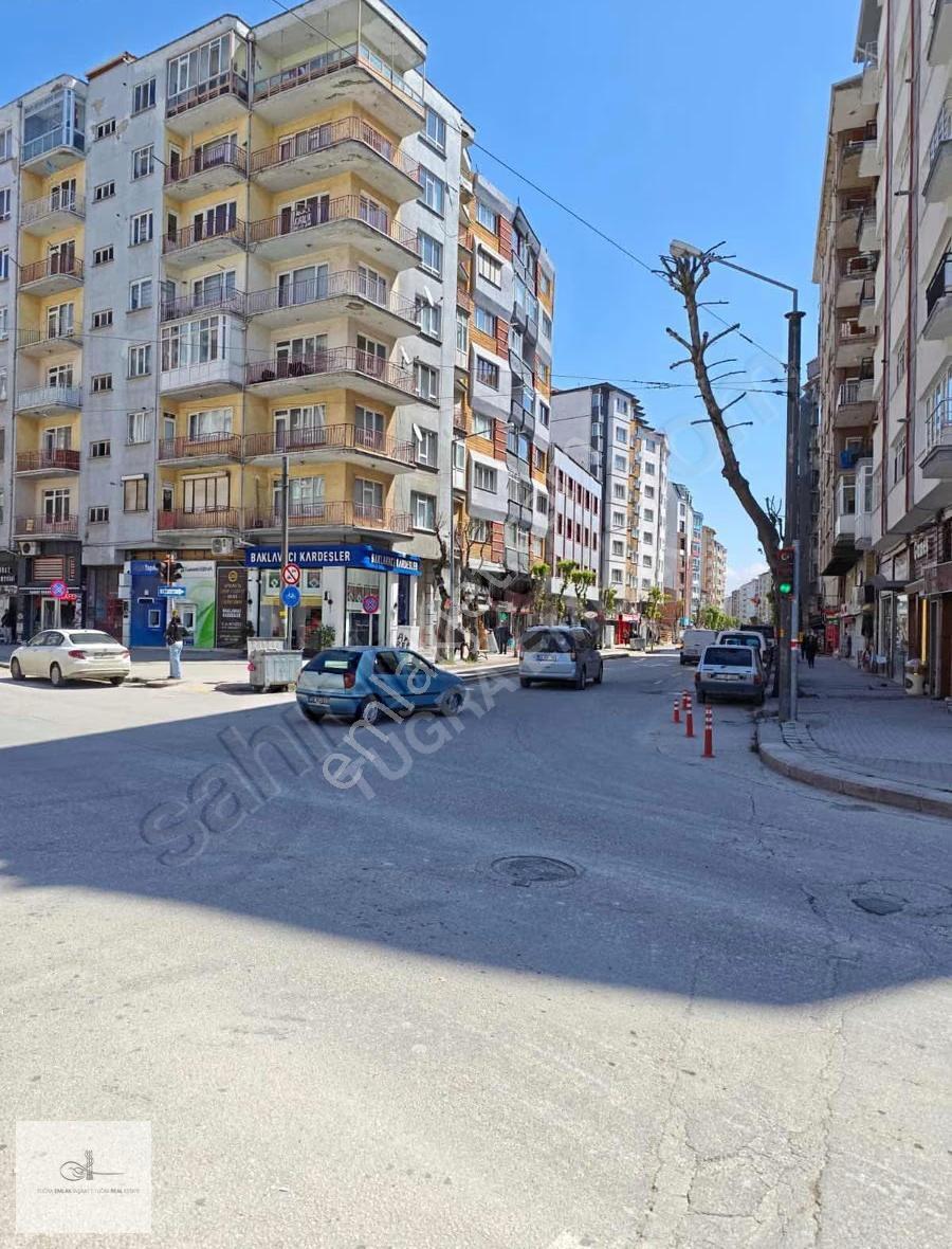 Sivrihisar Caddesinde Hazır Müşterili Dükkan - Görsel 4