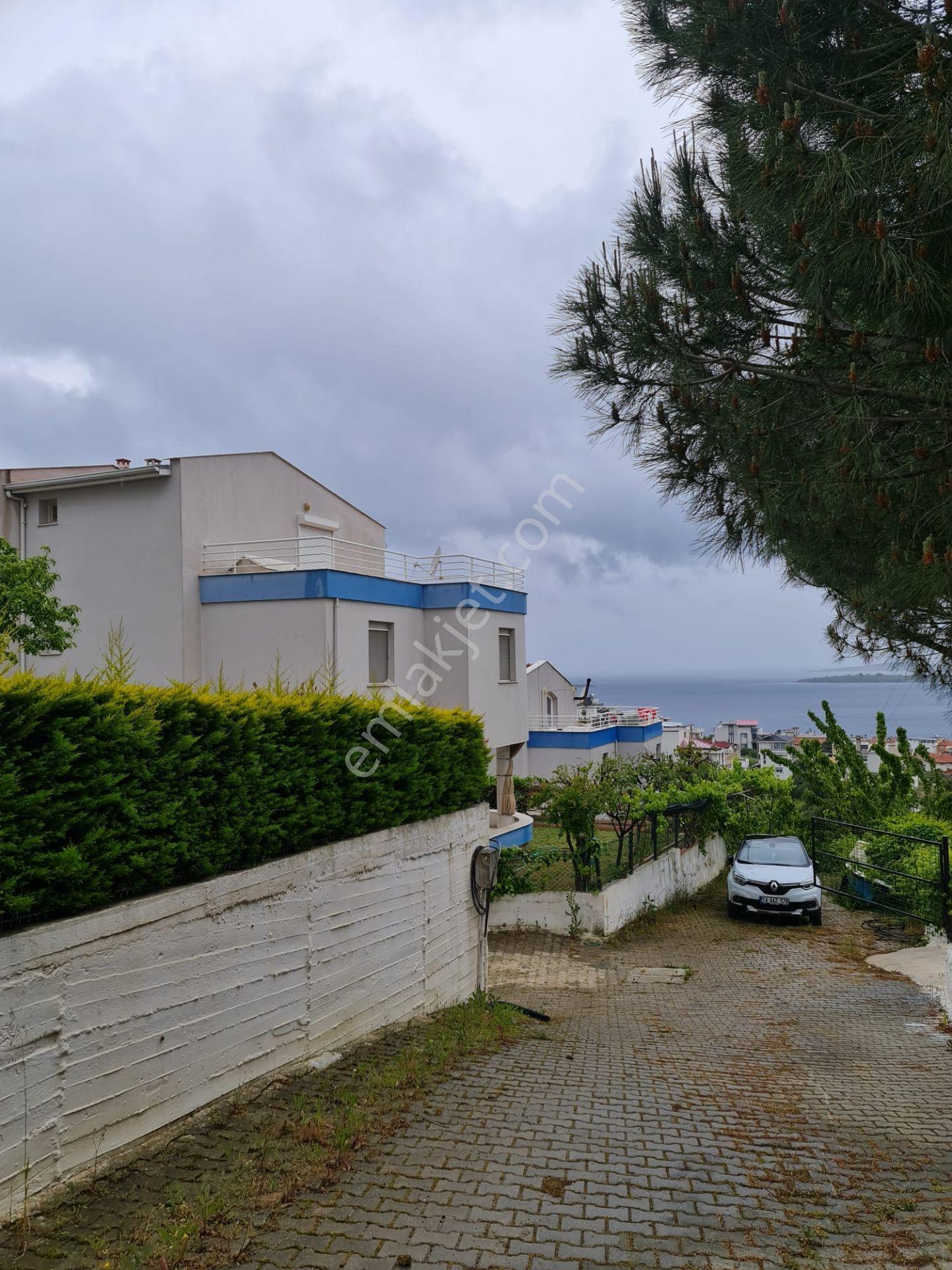 Seferihisar Akarca'da Havuzlu Sitede Satılık 4+1 Dubleks Villa - Görsel 10