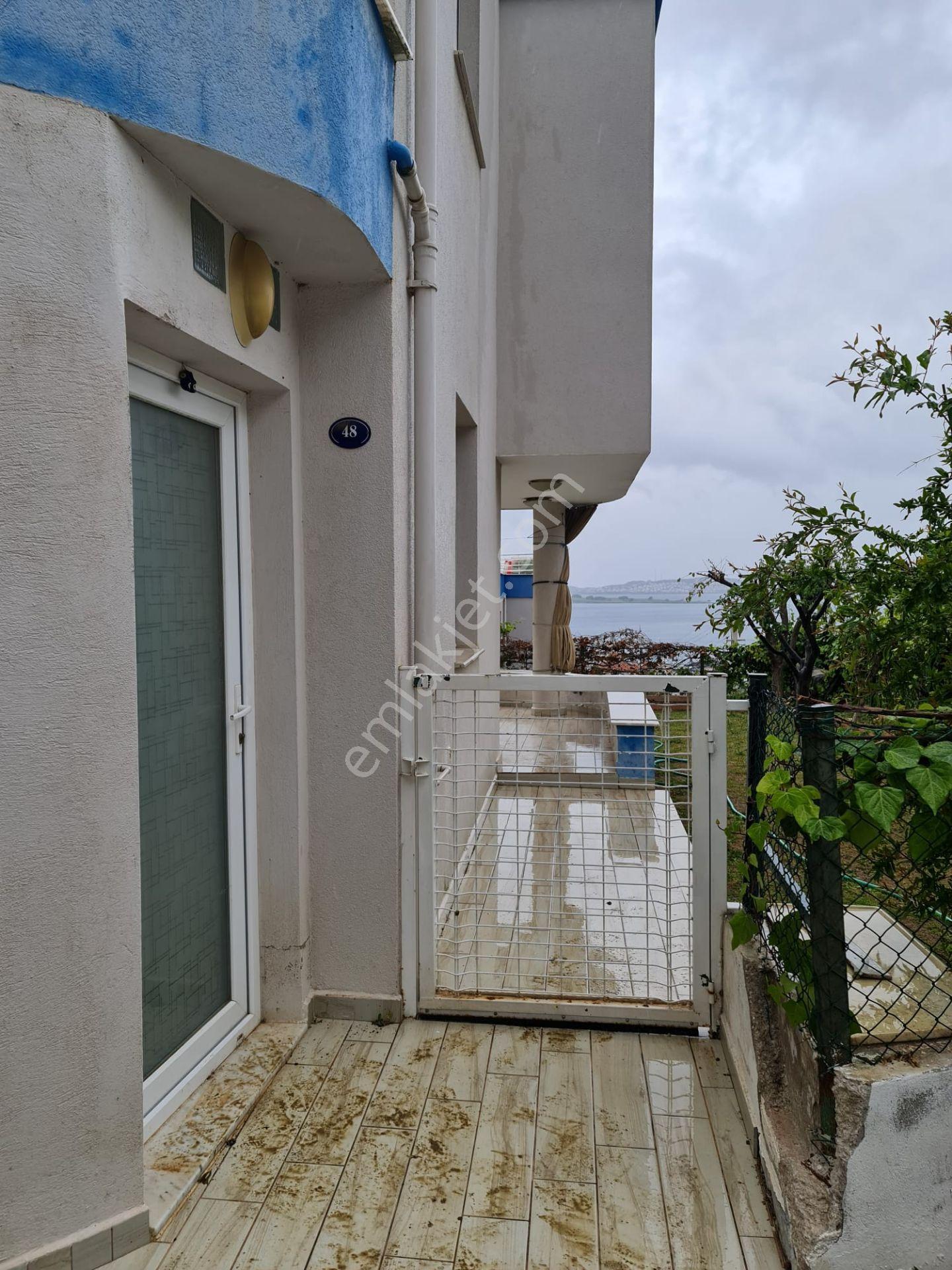 Seferihisar Akarca'da Havuzlu Sitede Satılık 4+1 Dubleks Villa - Görsel 14