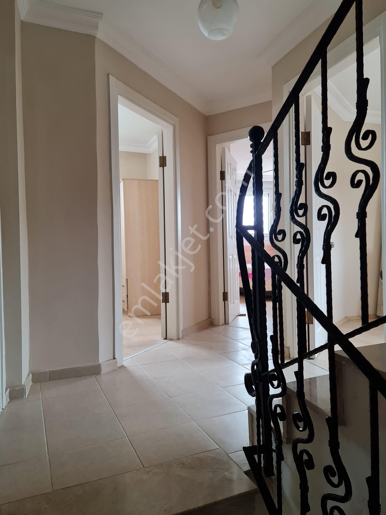 Seferihisar Akarca'da Havuzlu Sitede Satılık 4+1 Dubleks Villa - Görsel 20