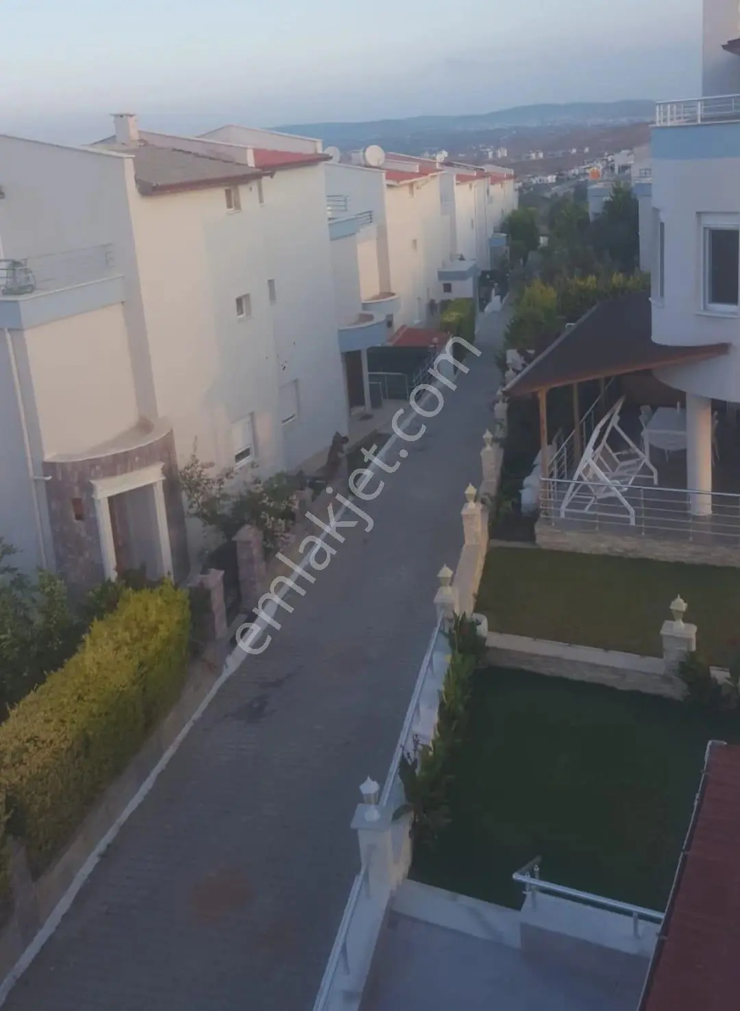 Seferihisar Akarca'da Havuzlu Sitede Satılık 4+1 Dubleks Villa - Görsel 5
